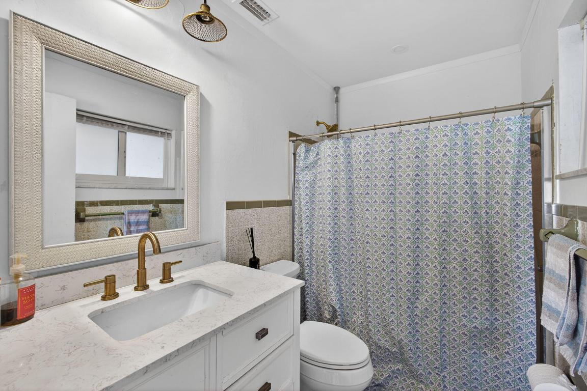 NORTH PALM BEACH VILLAGE OF 6 - Residential