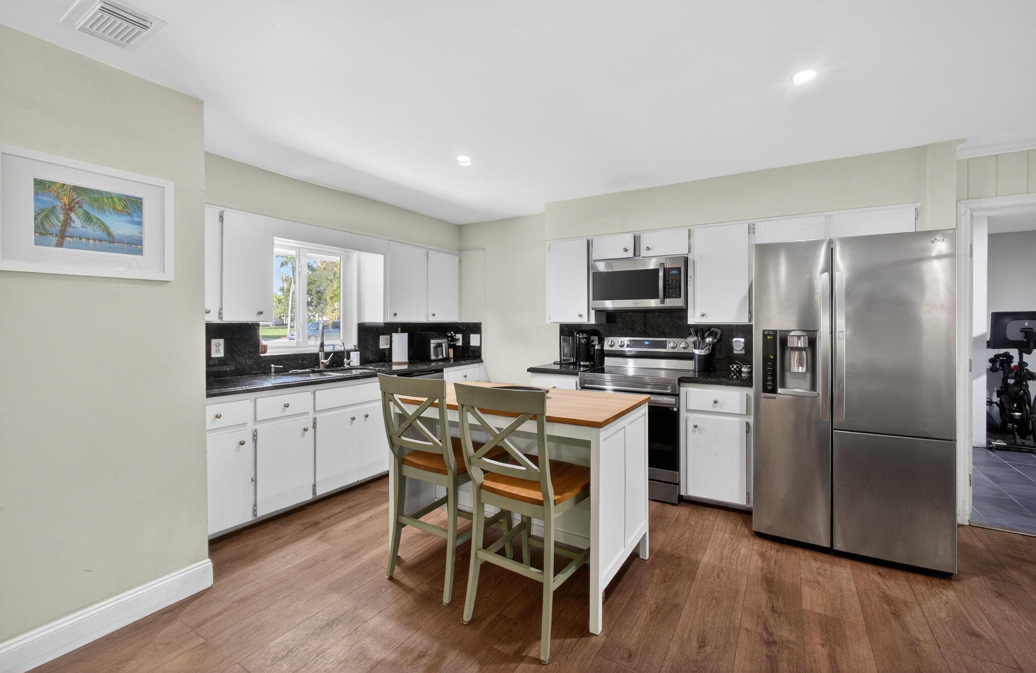 NORTH PALM BEACH VILLAGE - Residential