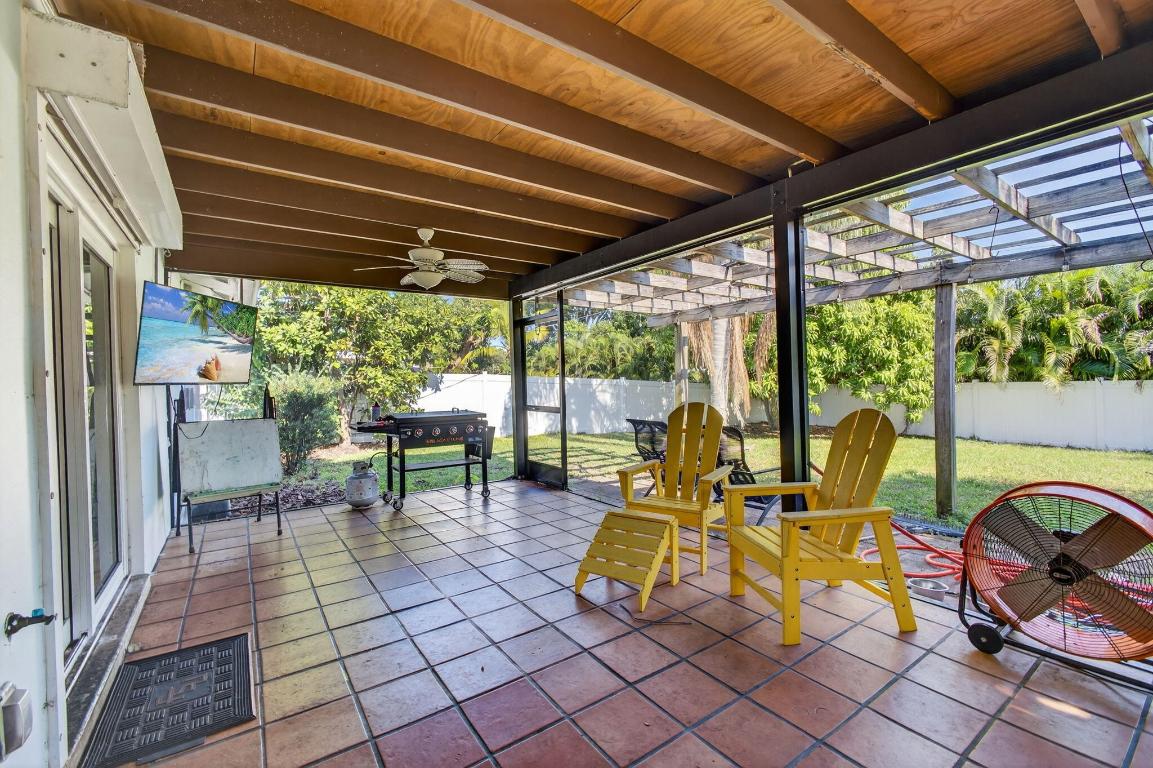 NORTH PALM BEACH VILLAGE OF 6 - Residential