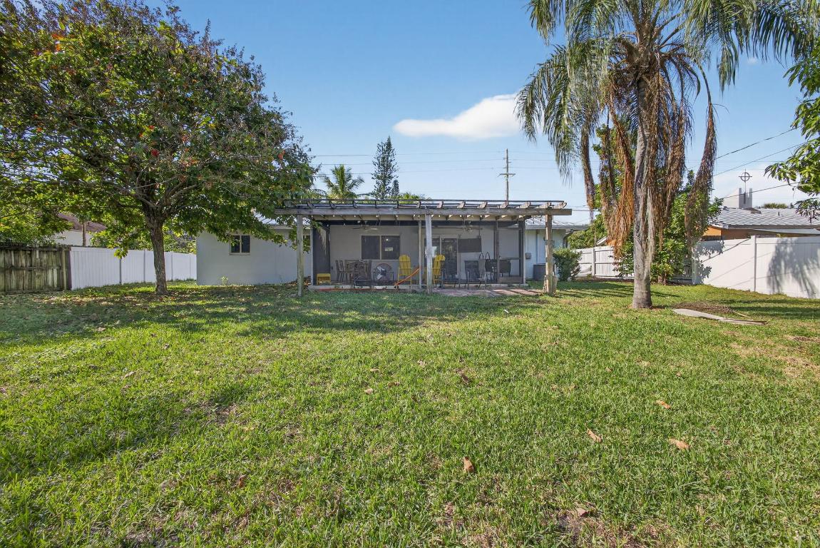 NORTH PALM BEACH VILLAGE OF 6 - Residential