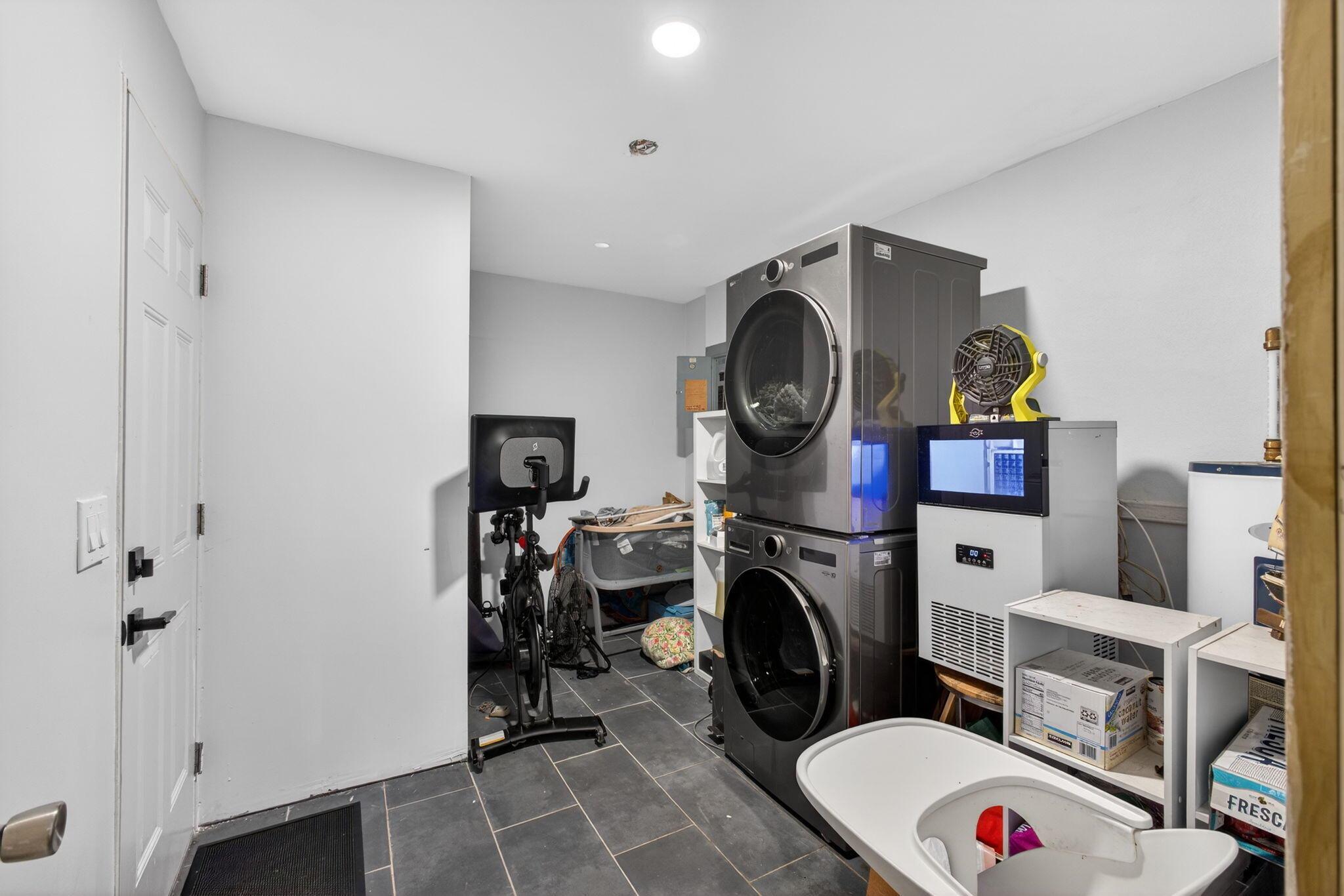 NORTH PALM BEACH VILLAGE - Residential