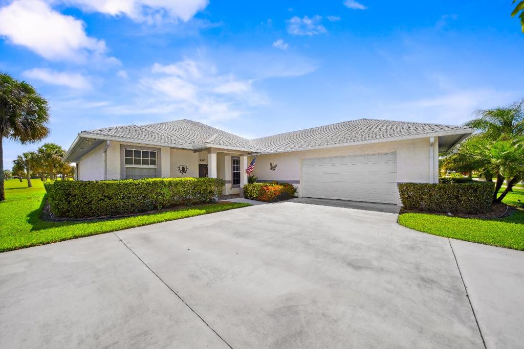 Photo of 4345 Gator Trace Circle, Fort Pierce, FL 34982 (MLS # R10993990)