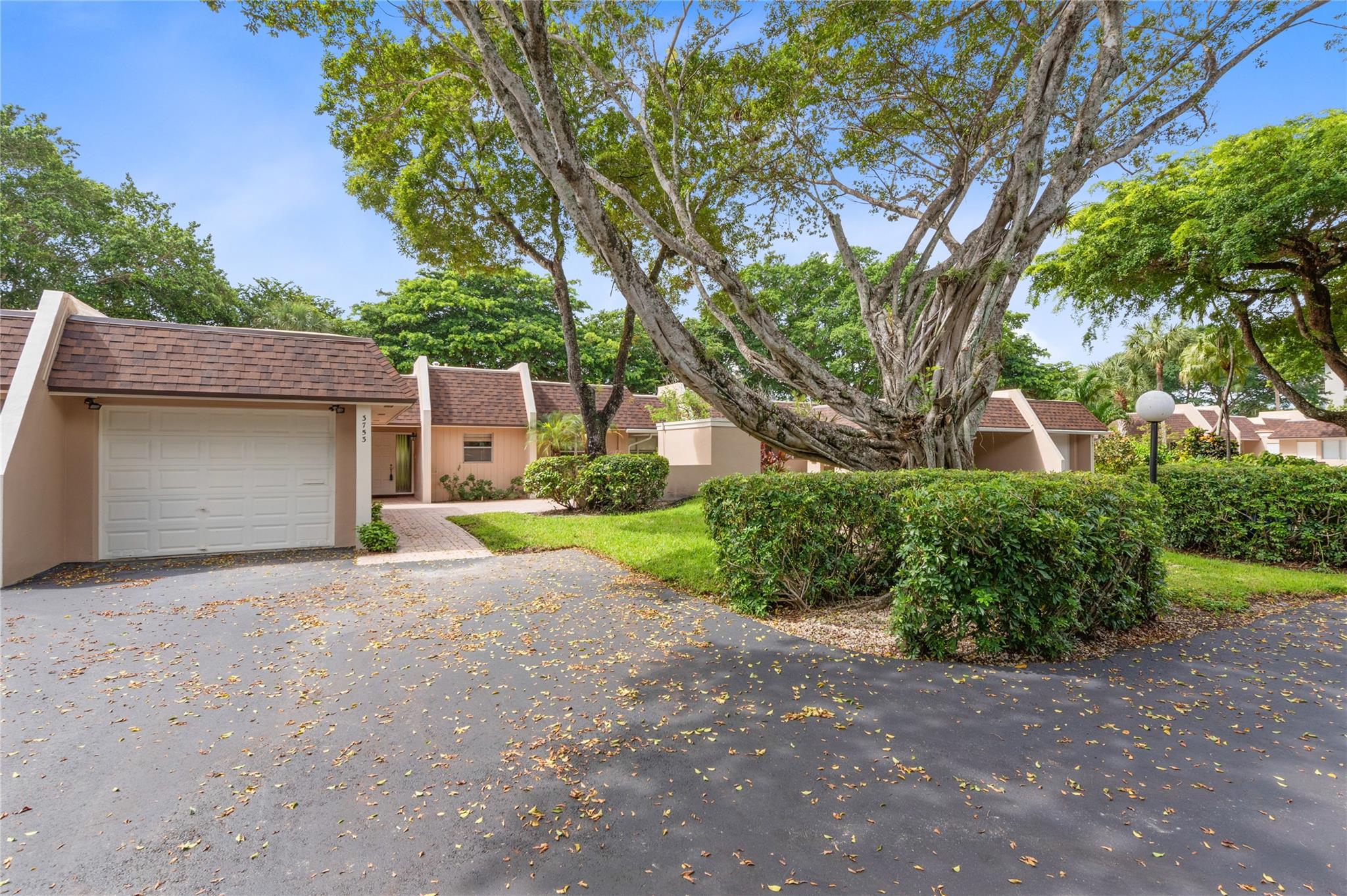 Priced to sell! Great Patio Home located in Palm Aire Country Club with gorgeous golf view. 4 bedrooms, 3 full bathrooms, remodeled kitchen with granite counter tops and stainless steel appliances. One car garage, 2 open patios in the front and back of the home great for entertainment. Near community park, shops, restaurants, main highways and beaches. Maintenance includes: Insurance, roof, landscaping, water, basic cable, WIFI and much more.