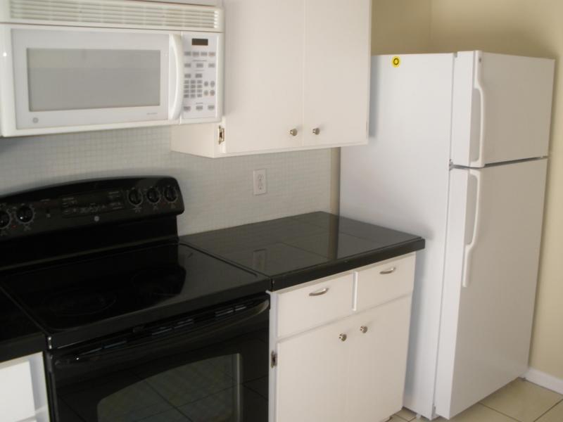 VILLAGE OF SANDALWOOD LAKES SOUTH - Residential Lease