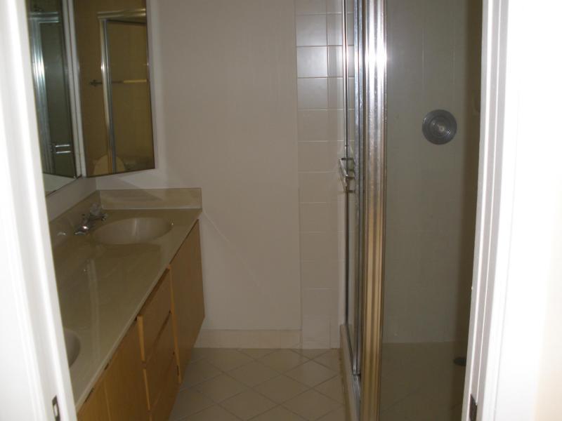 VILLAGE OF SANDALWOOD LAKES SOUTH - Residential Lease