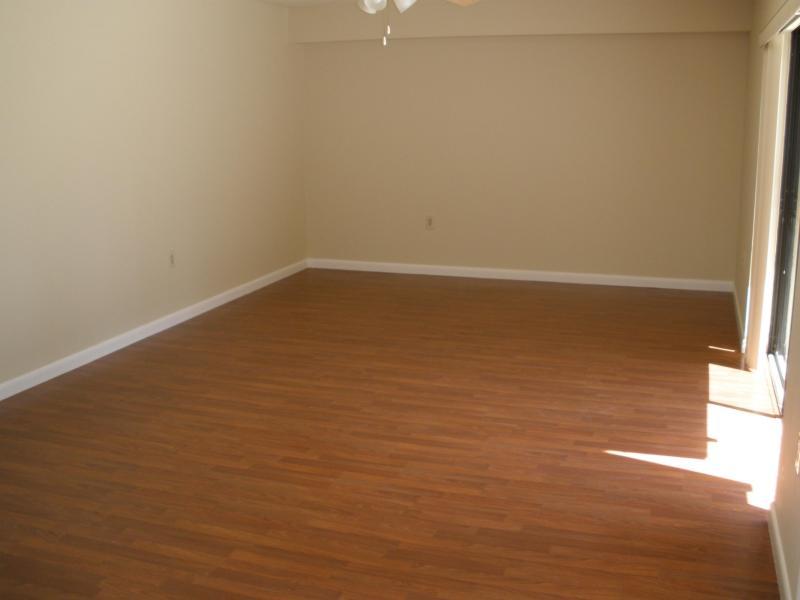 VILLAGE OF SANDALWOOD LAKES SOUTH - Residential Lease