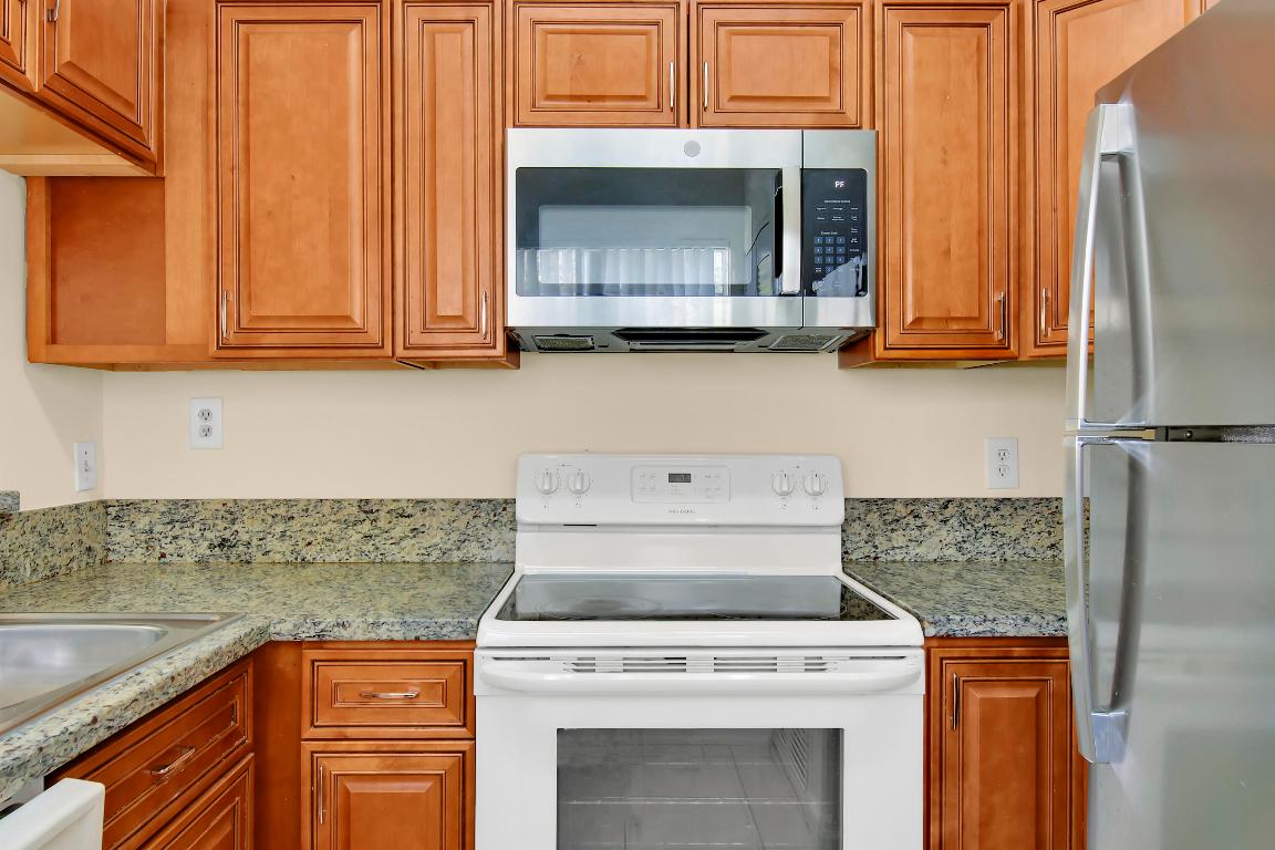 WATERS EDGE AT DEERFIELD CONDO - Residential