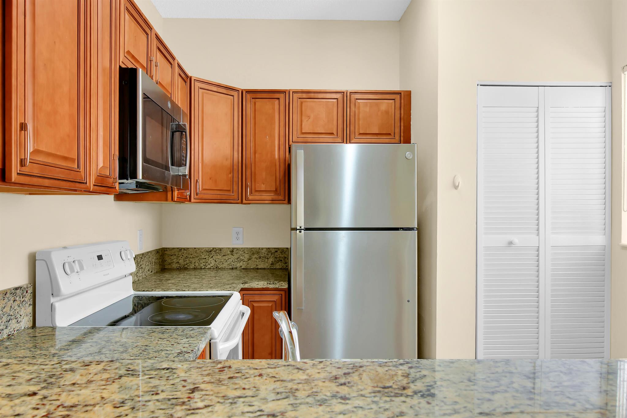 WATERS EDGE AT DEERFIELD - Residential