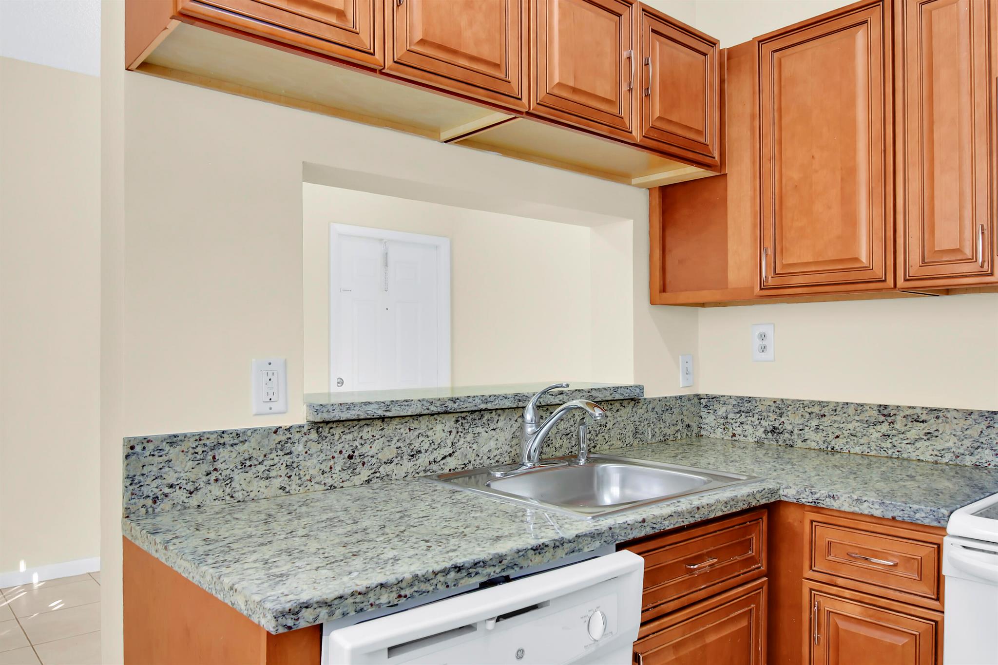 WATERS EDGE AT DEERFIELD - Residential