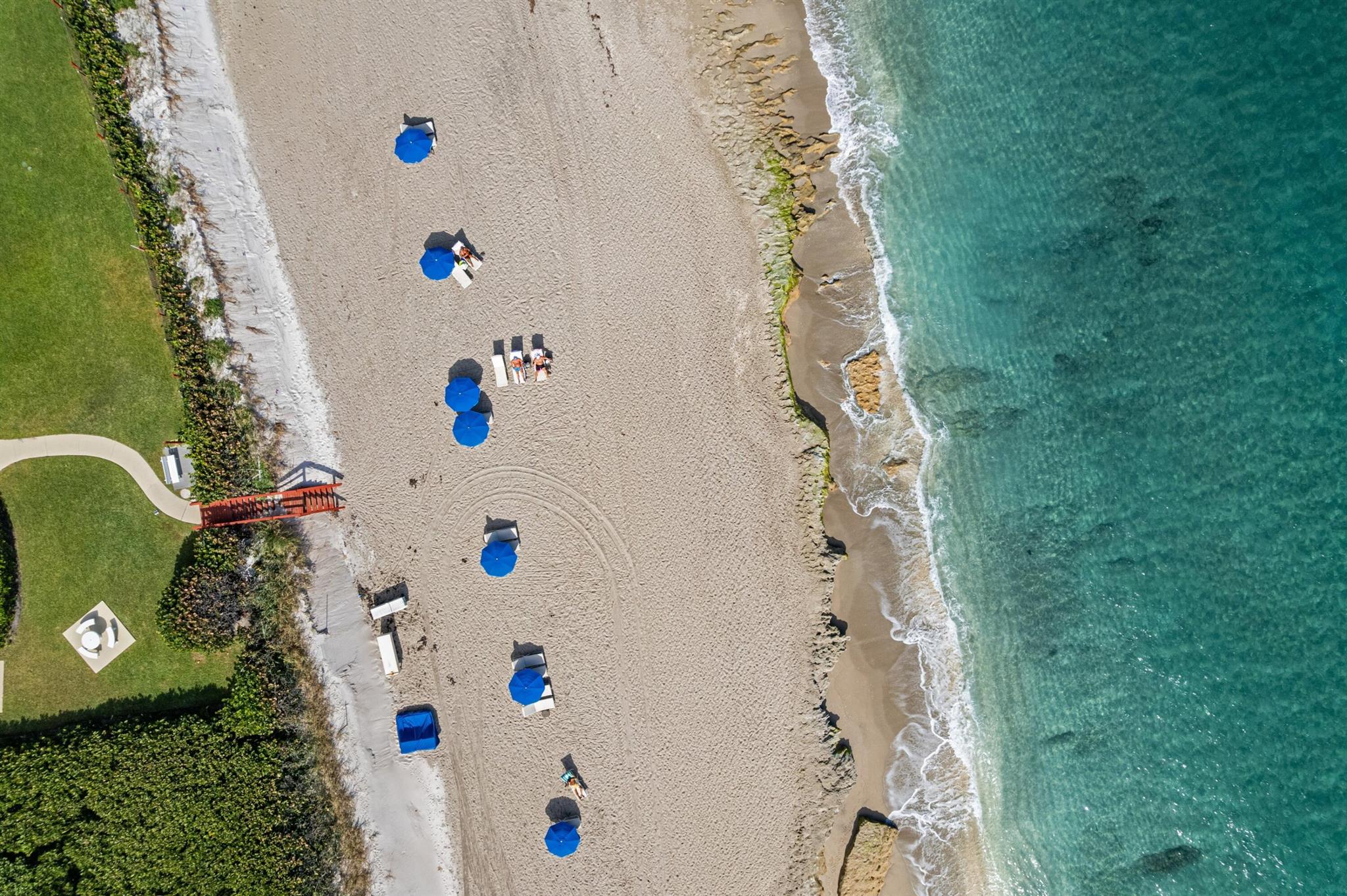 COTE D AZUR COND BLDG ONE - Residential