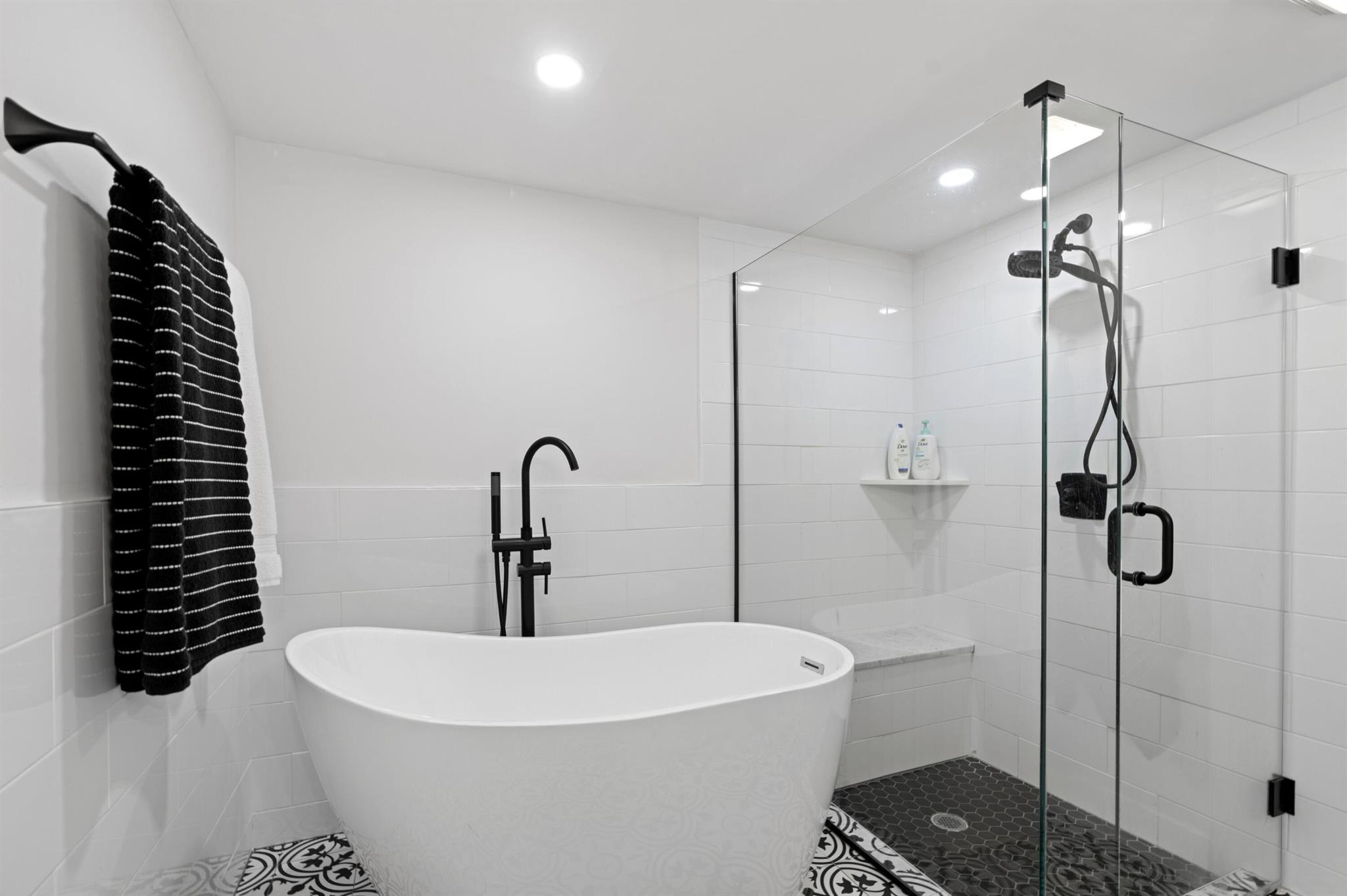 COTE D AZUR COND BLDG ONE - Residential