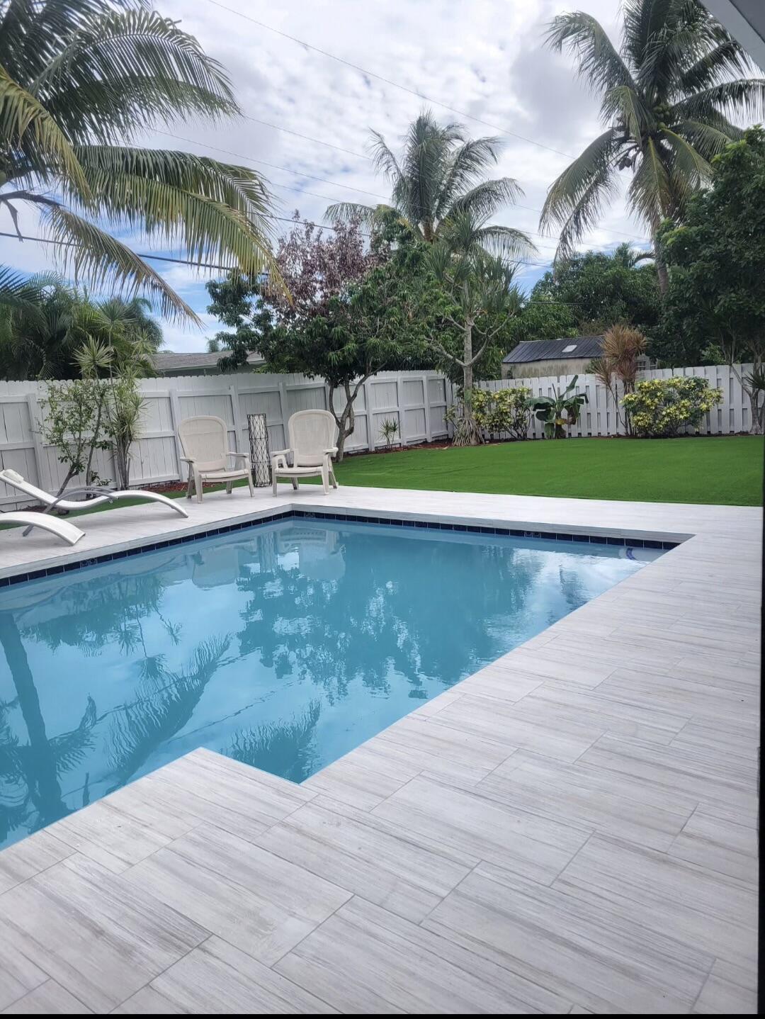DEERFIELD BEACH GARDENS - Residential Income