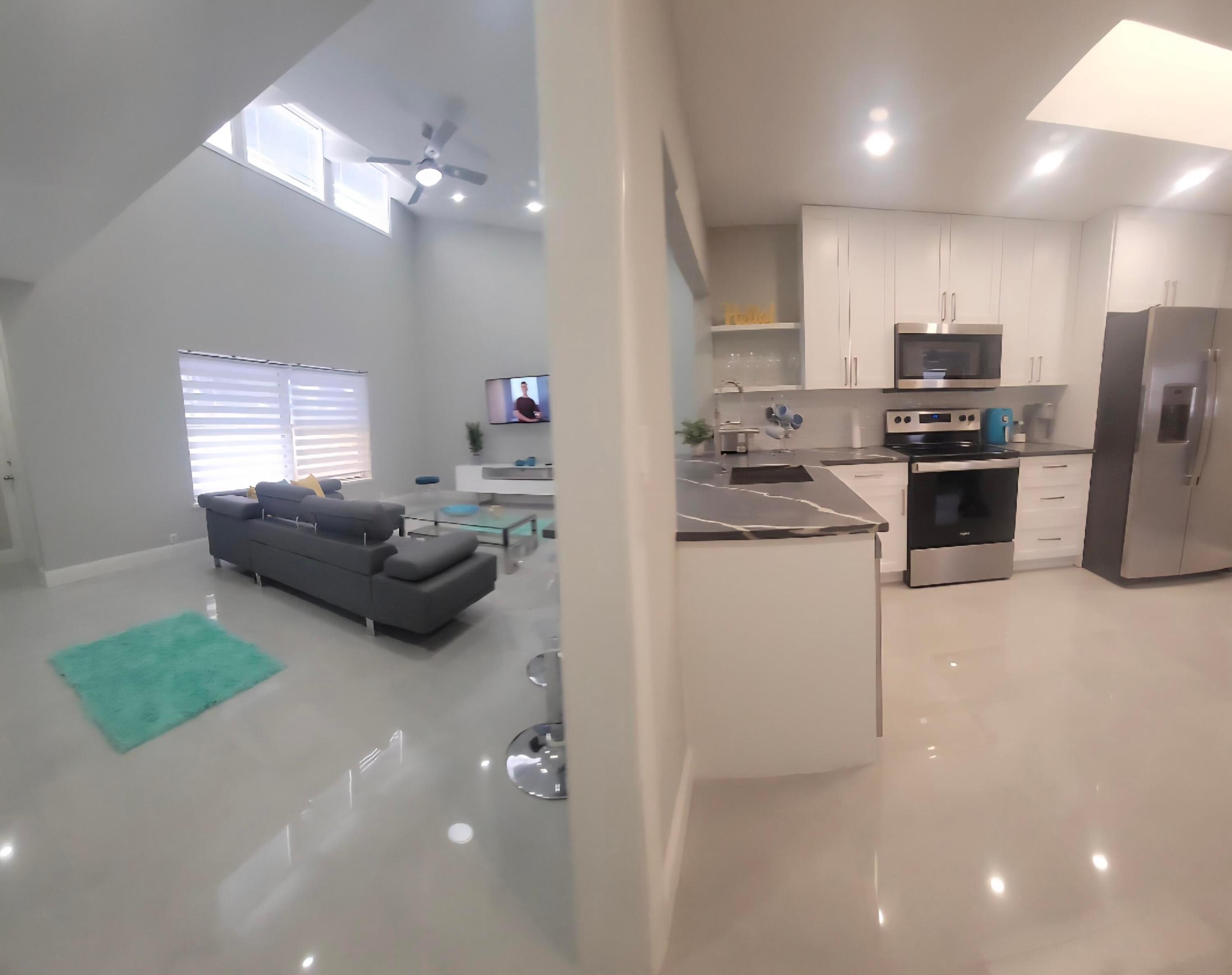 DEERFIELD BEACH GARDENS - Residential Income