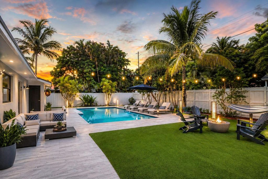 Photo of 404 SE 6th Avenue, Deerfield Beach, FL 33441 (MLS # B26020283)