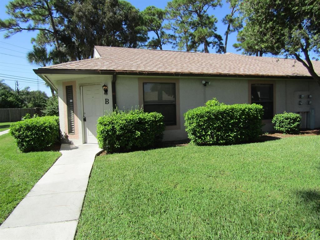 Photo of 2815 Stoneway Lane #B, Fort Pierce, FL 34982 (MLS # R10748318)