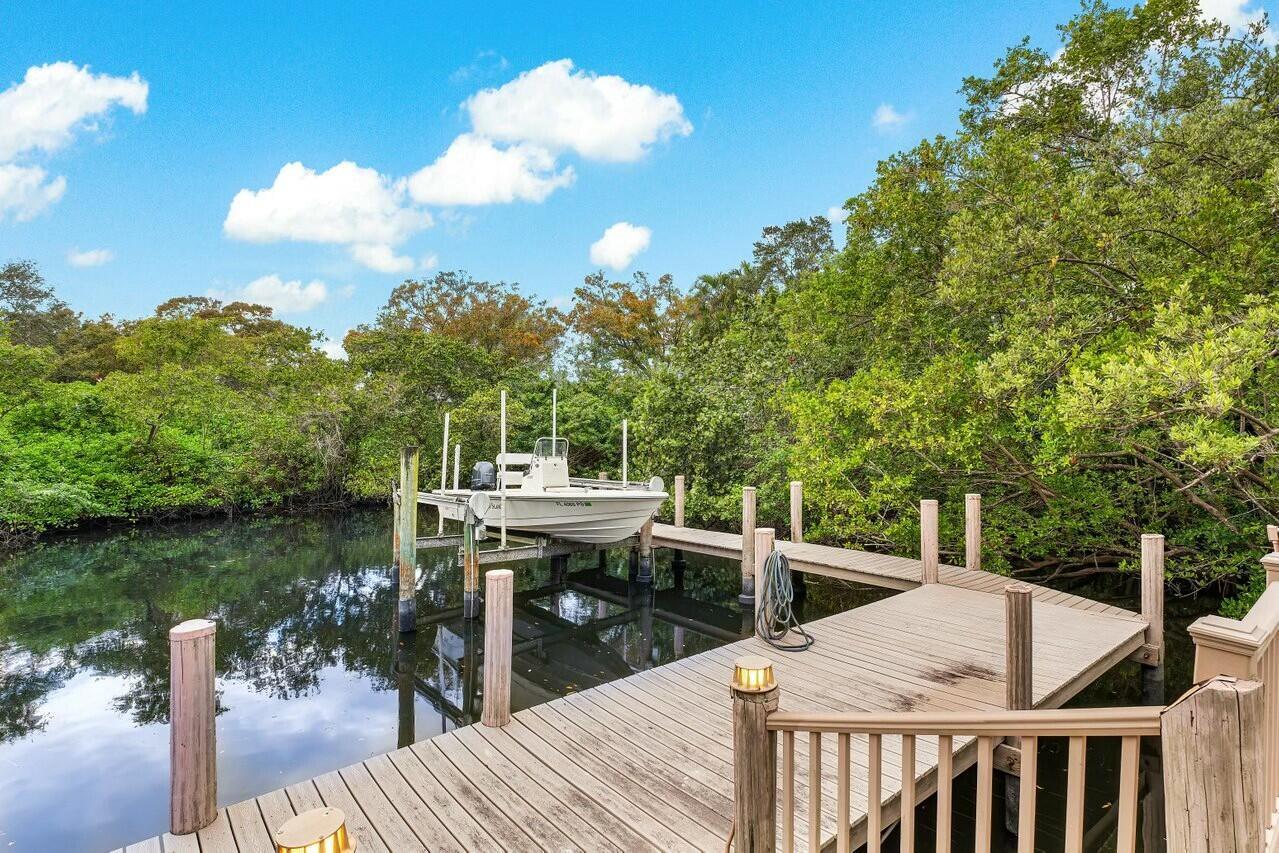 FRENCHMANS CREEK PAR B - Residential