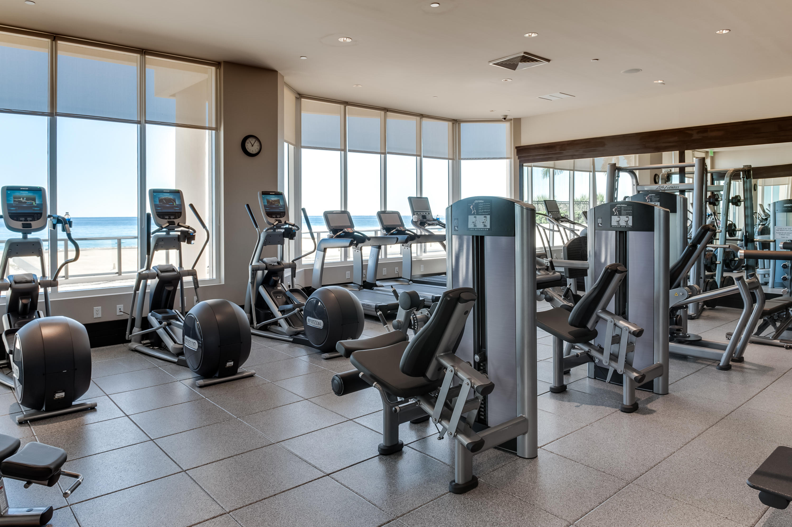 The Ritz-Carlton Residences - Residential