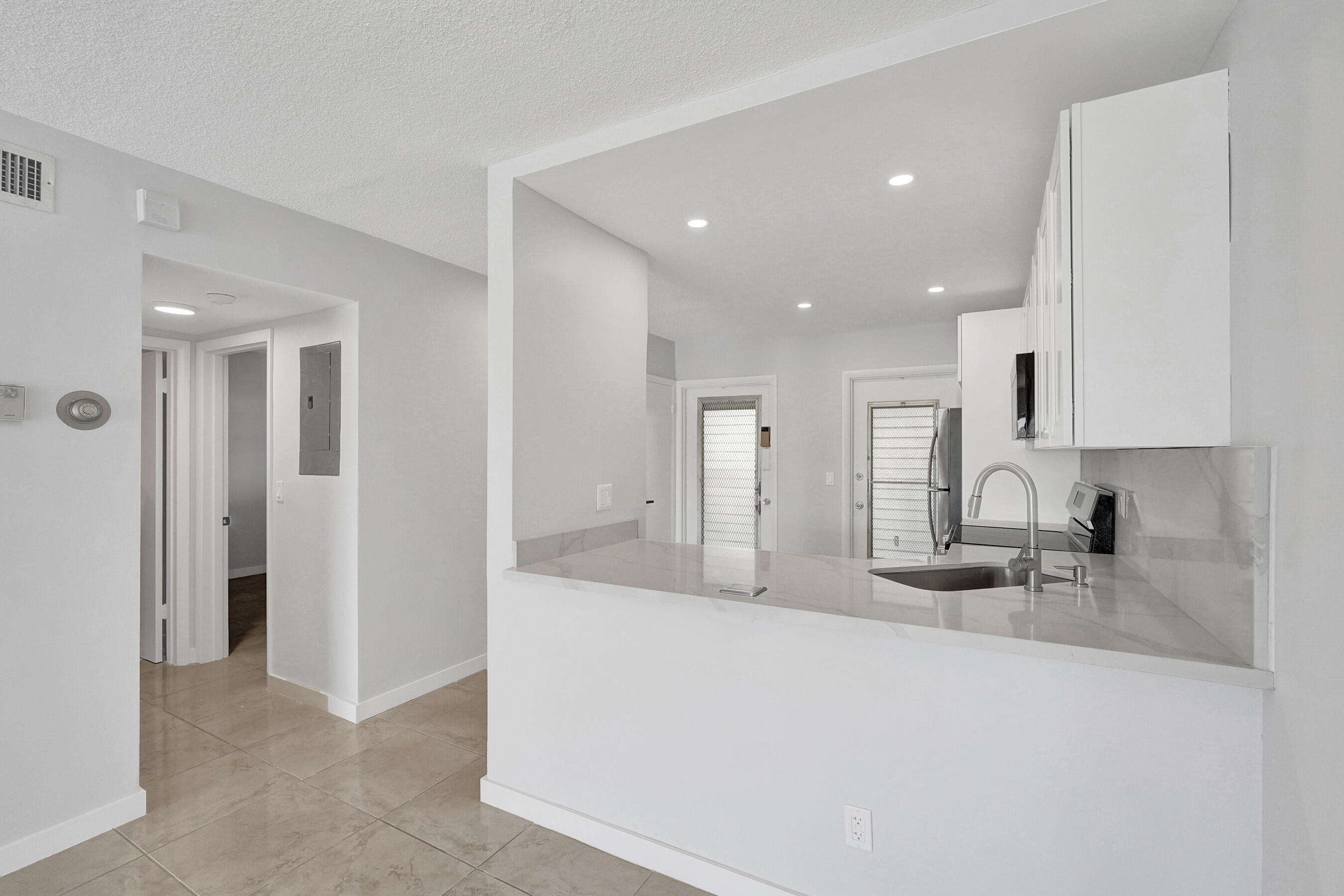 ISLE OF PARADISE CO-OP F - Residential