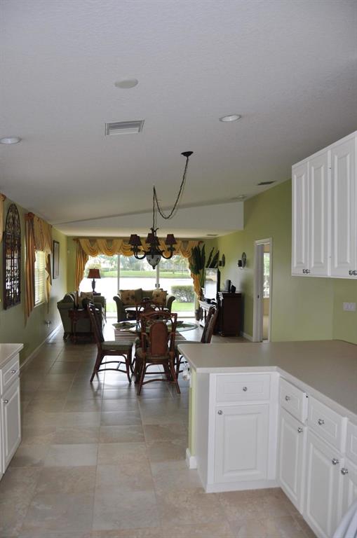 Villagwalk of Wellington - Residential