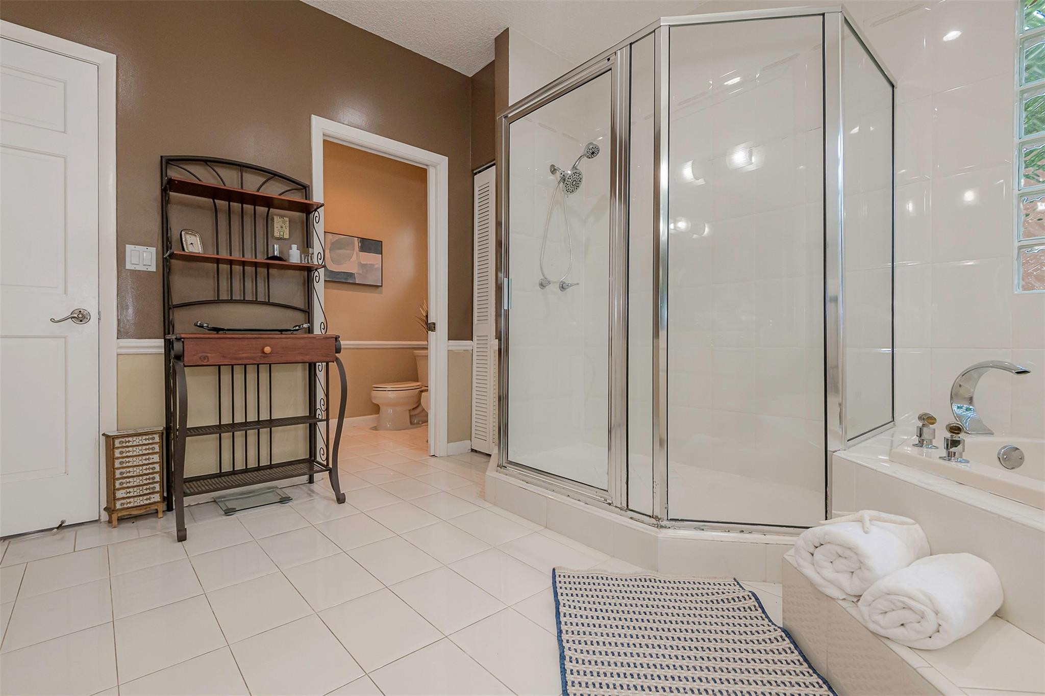 Davie Whispering Pines - Residential