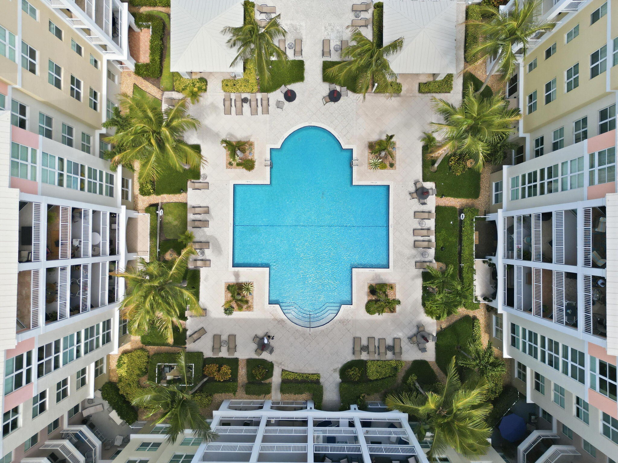 MOORINGS AT LANTANA CONDO 1 - Residential