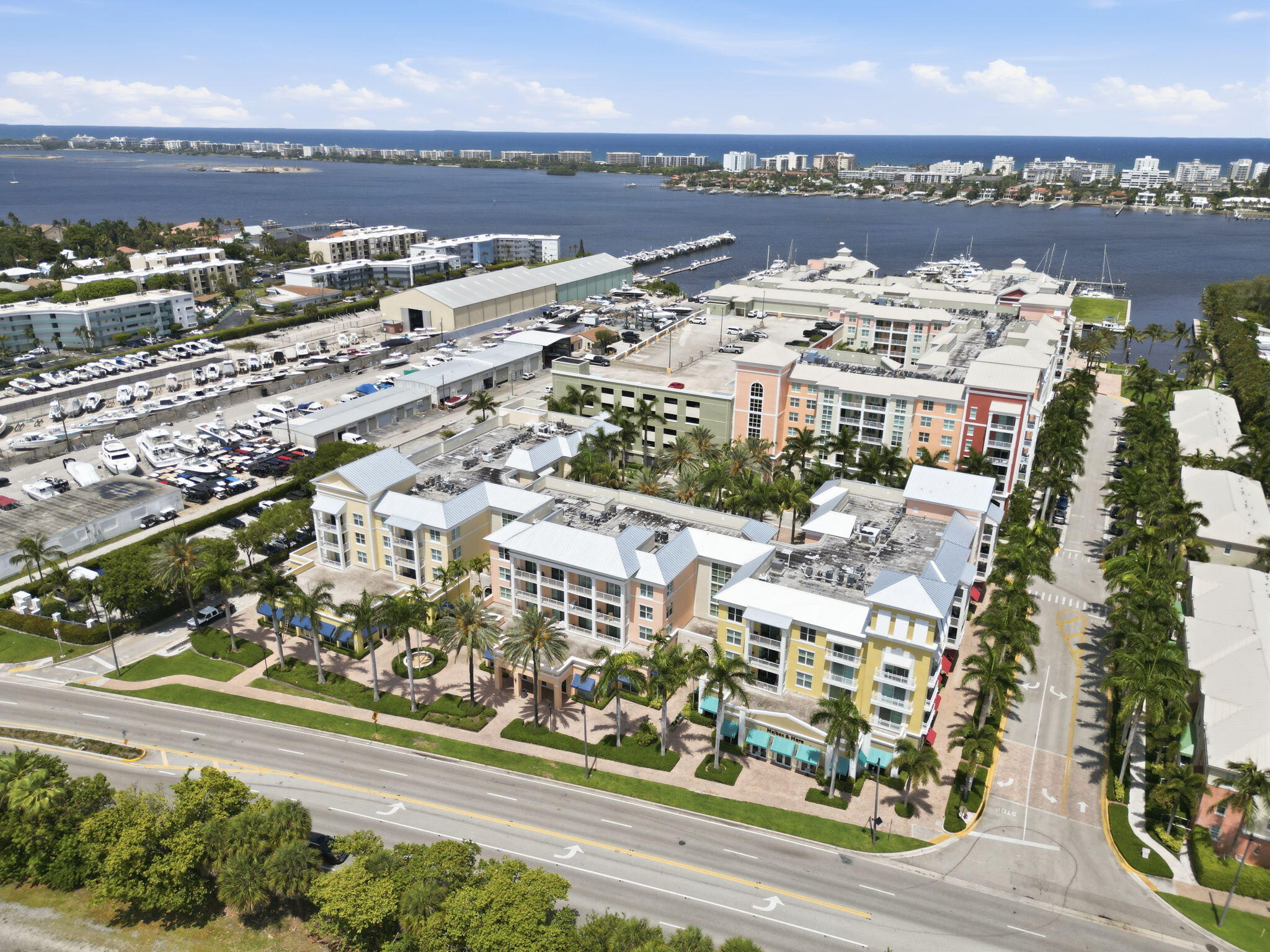 MOORINGS AT LANTANA CONDO 1 - Residential