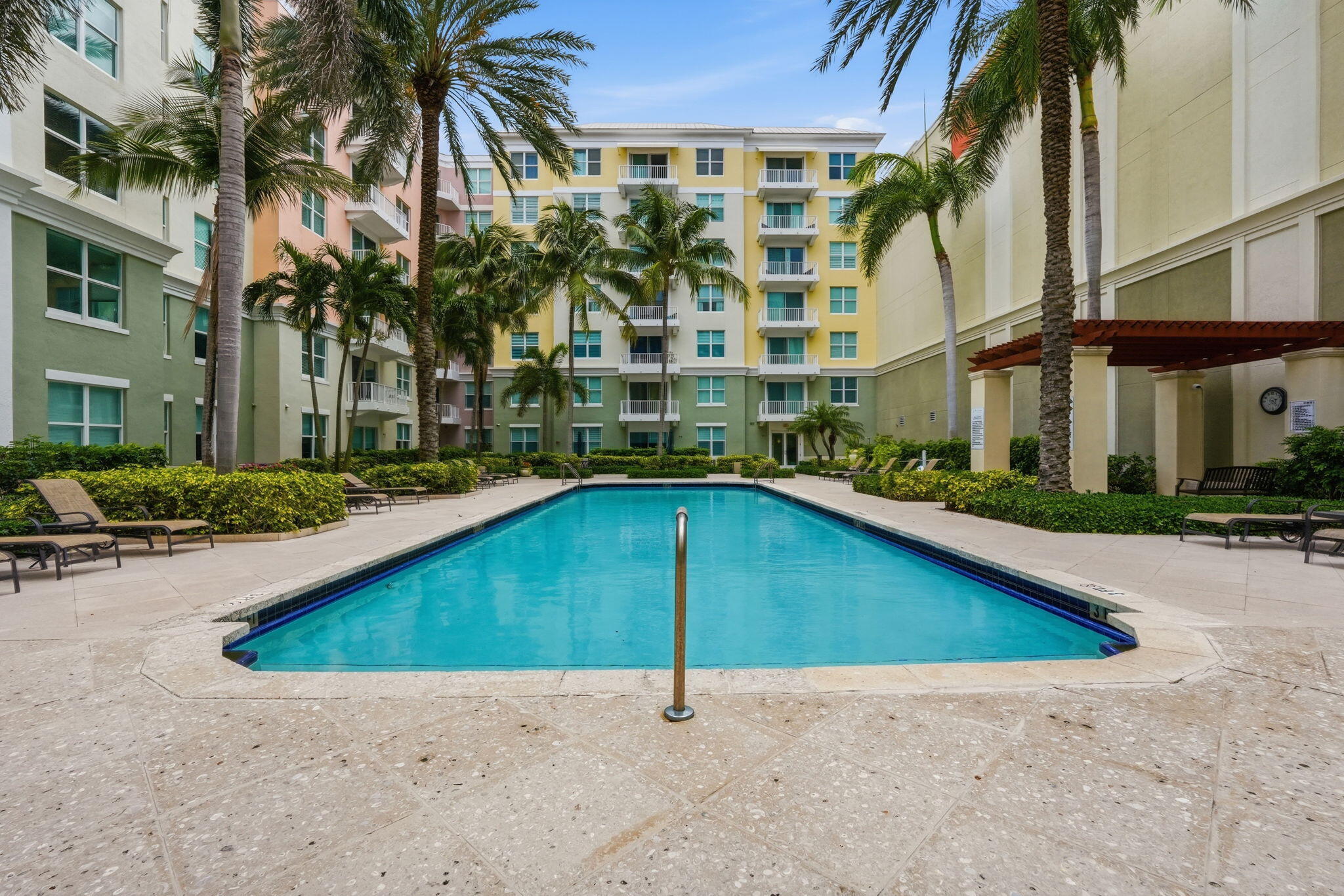 MOORINGS AT LANTANA CONDO 1 - Residential