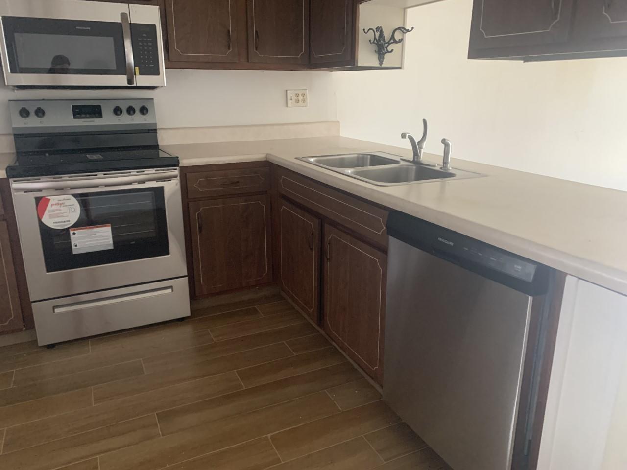 INLET HOUSE CONDOMINIUM - Residential