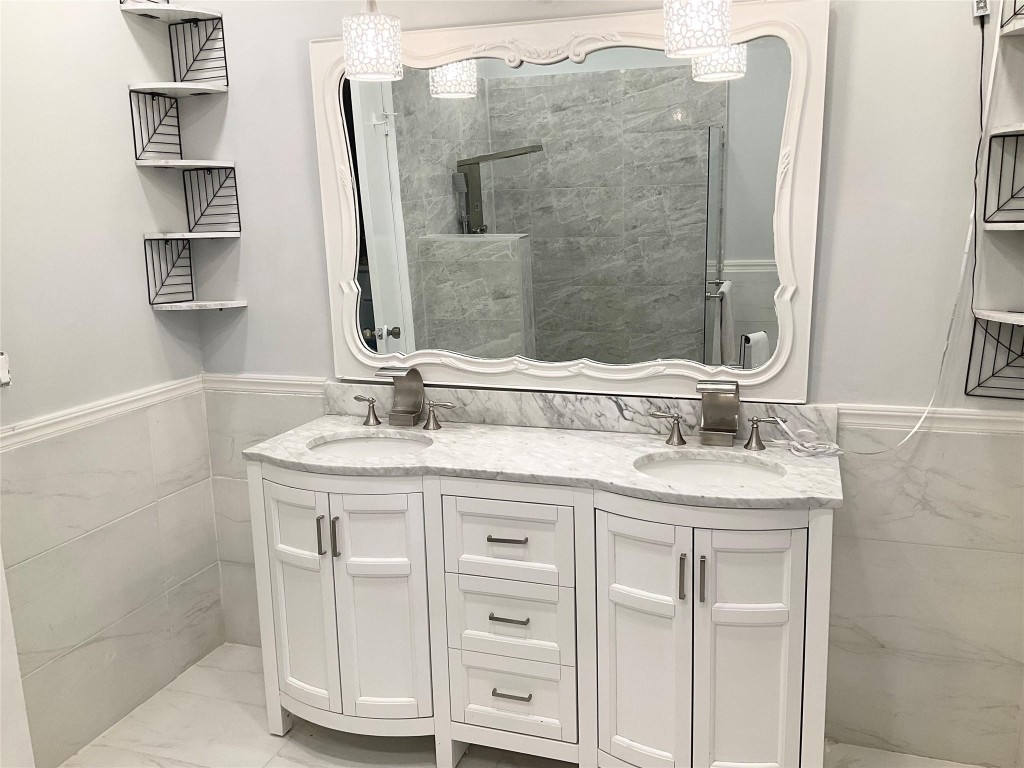 OAK WOOD - Residential