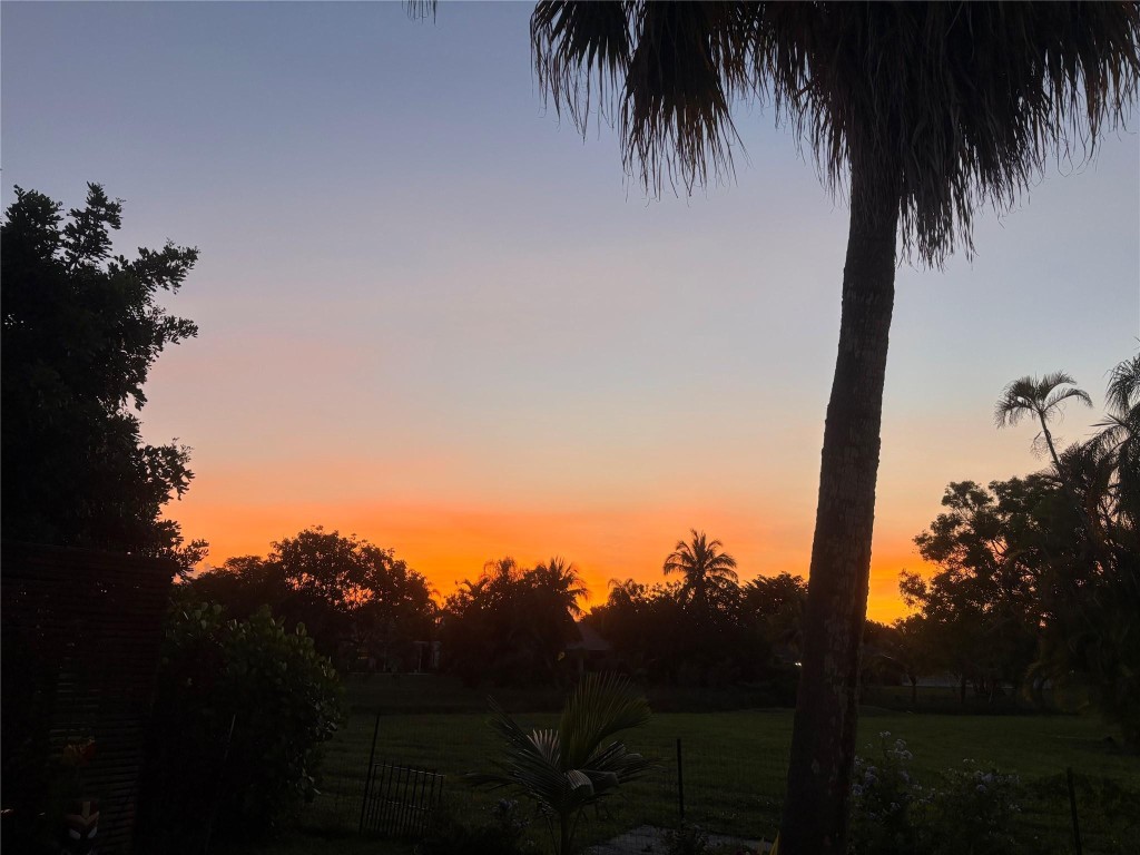 OAK WOOD - Residential