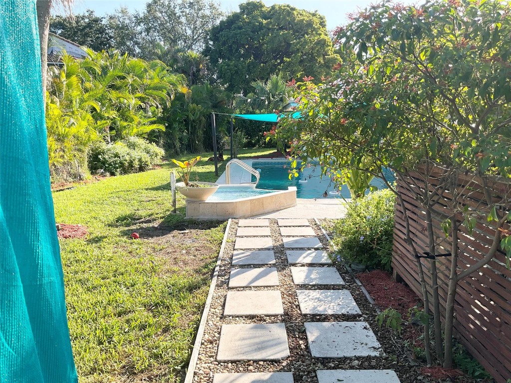 OAK WOOD - Residential