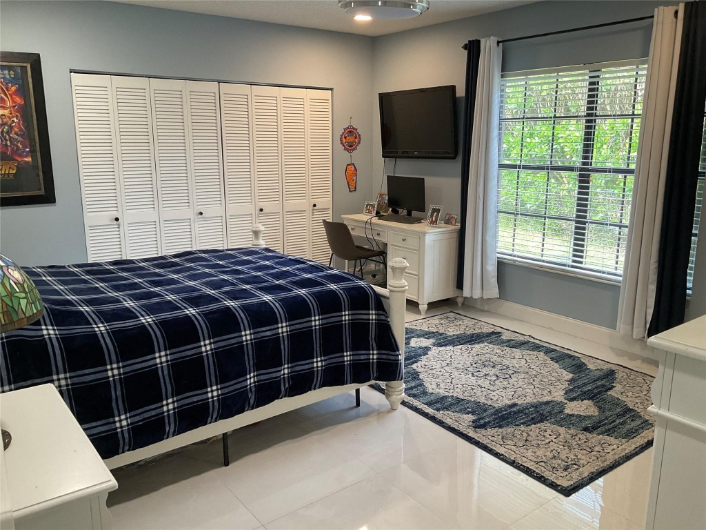 OAK WOOD - Residential