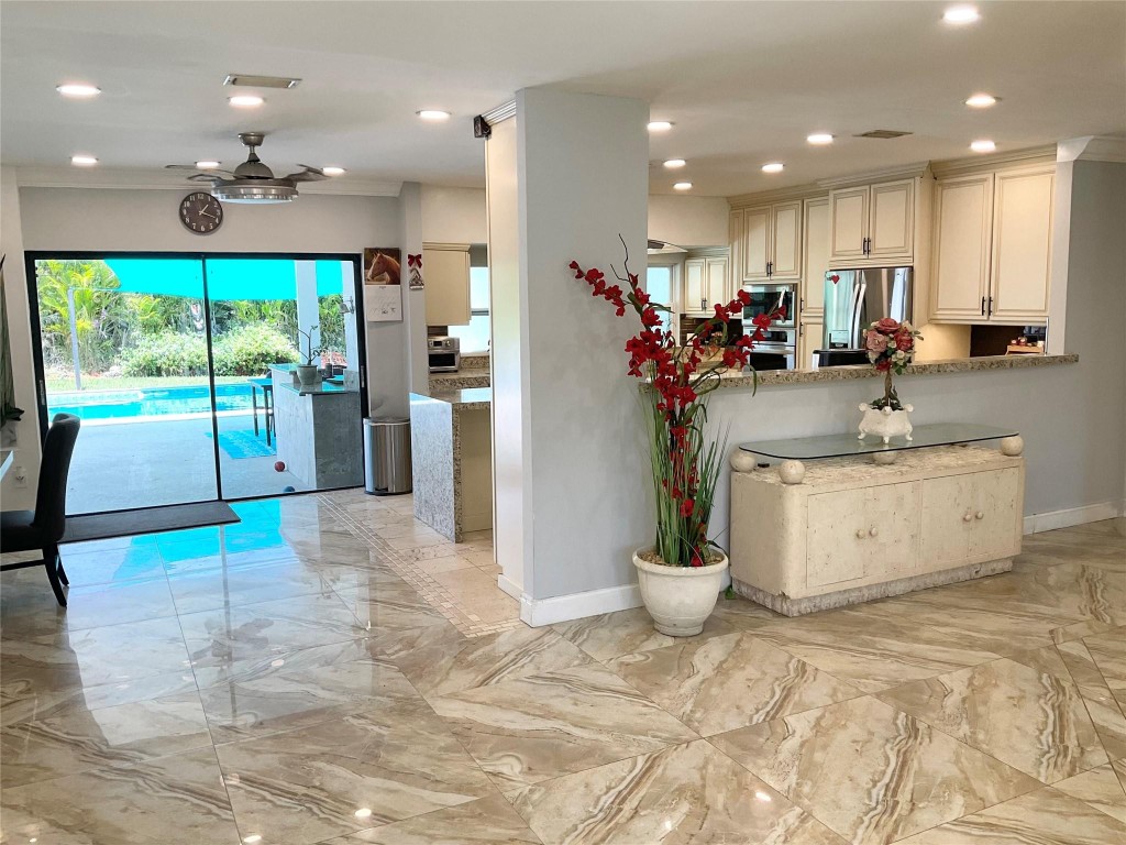 OAK WOOD - Residential