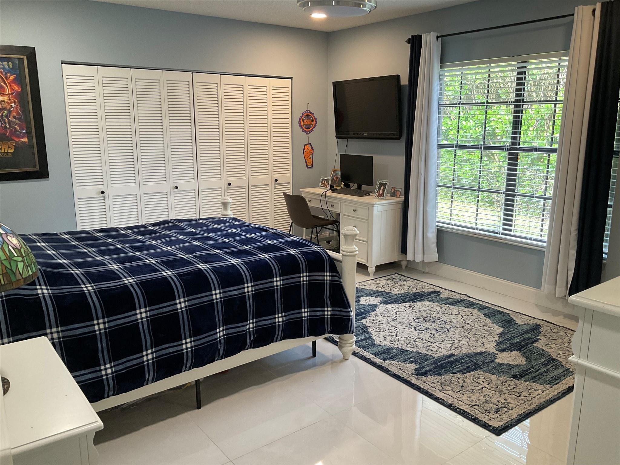 OAK WOOD - Residential