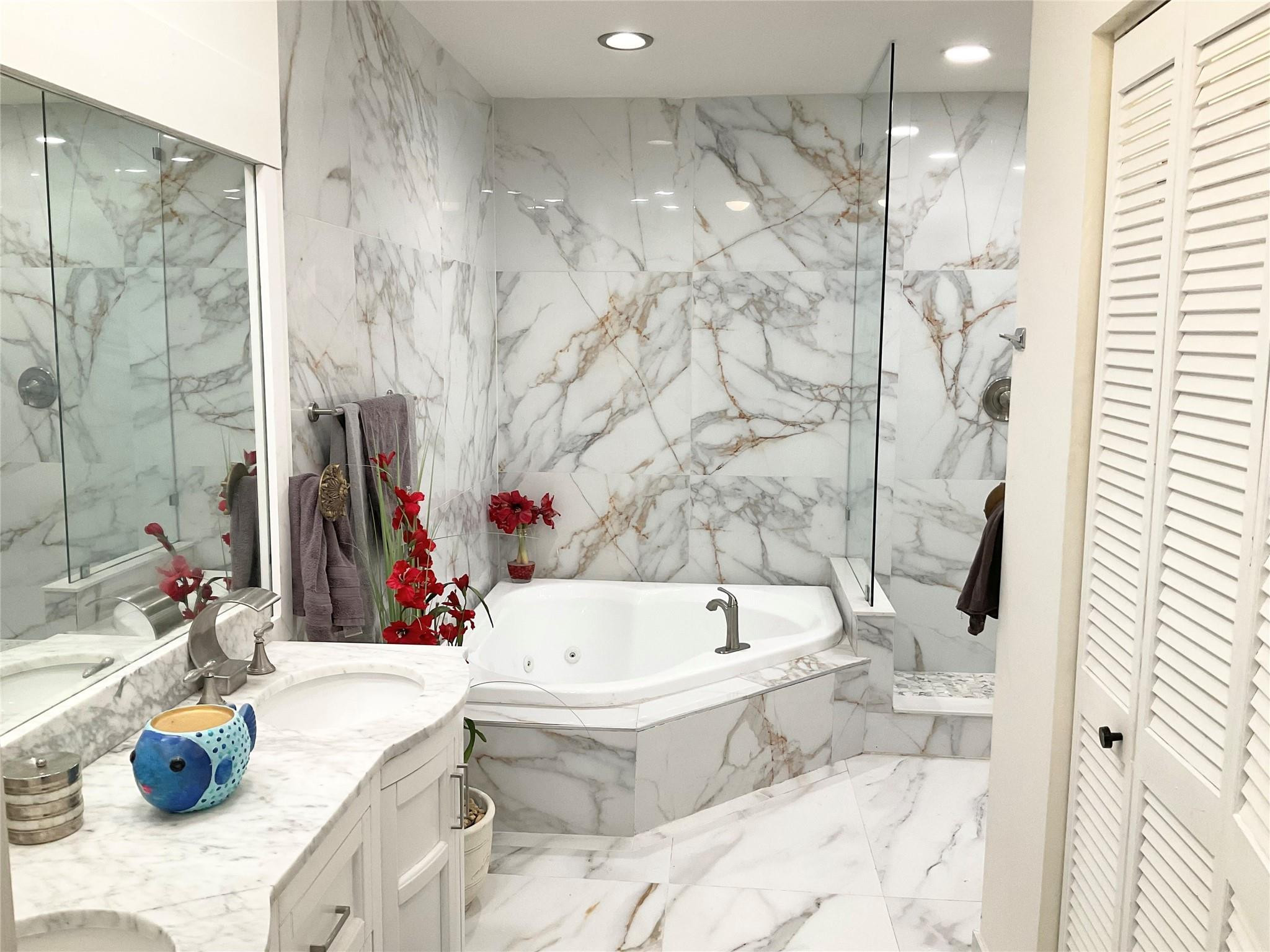 OAK WOOD - Residential