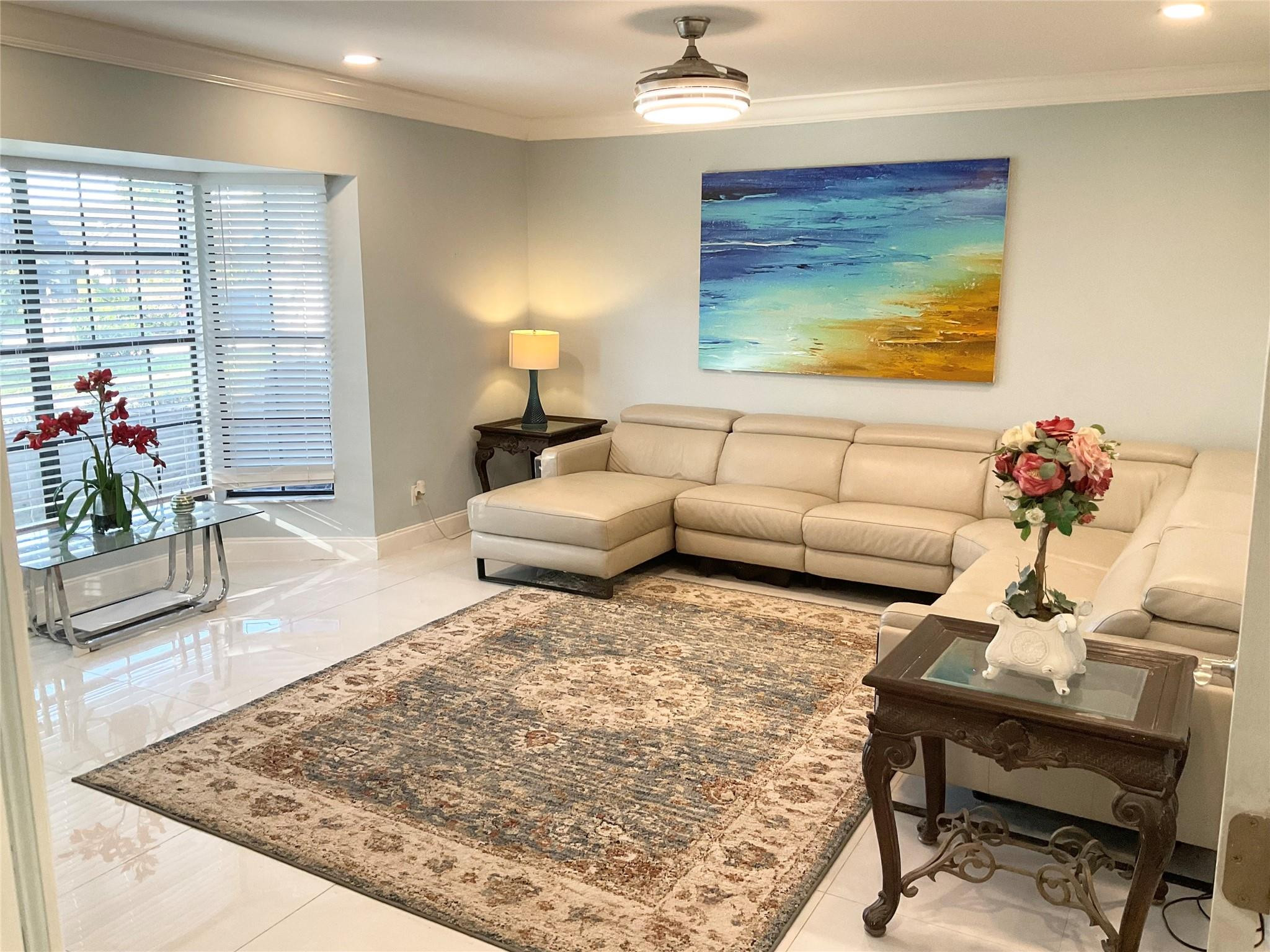 OAK WOOD - Residential