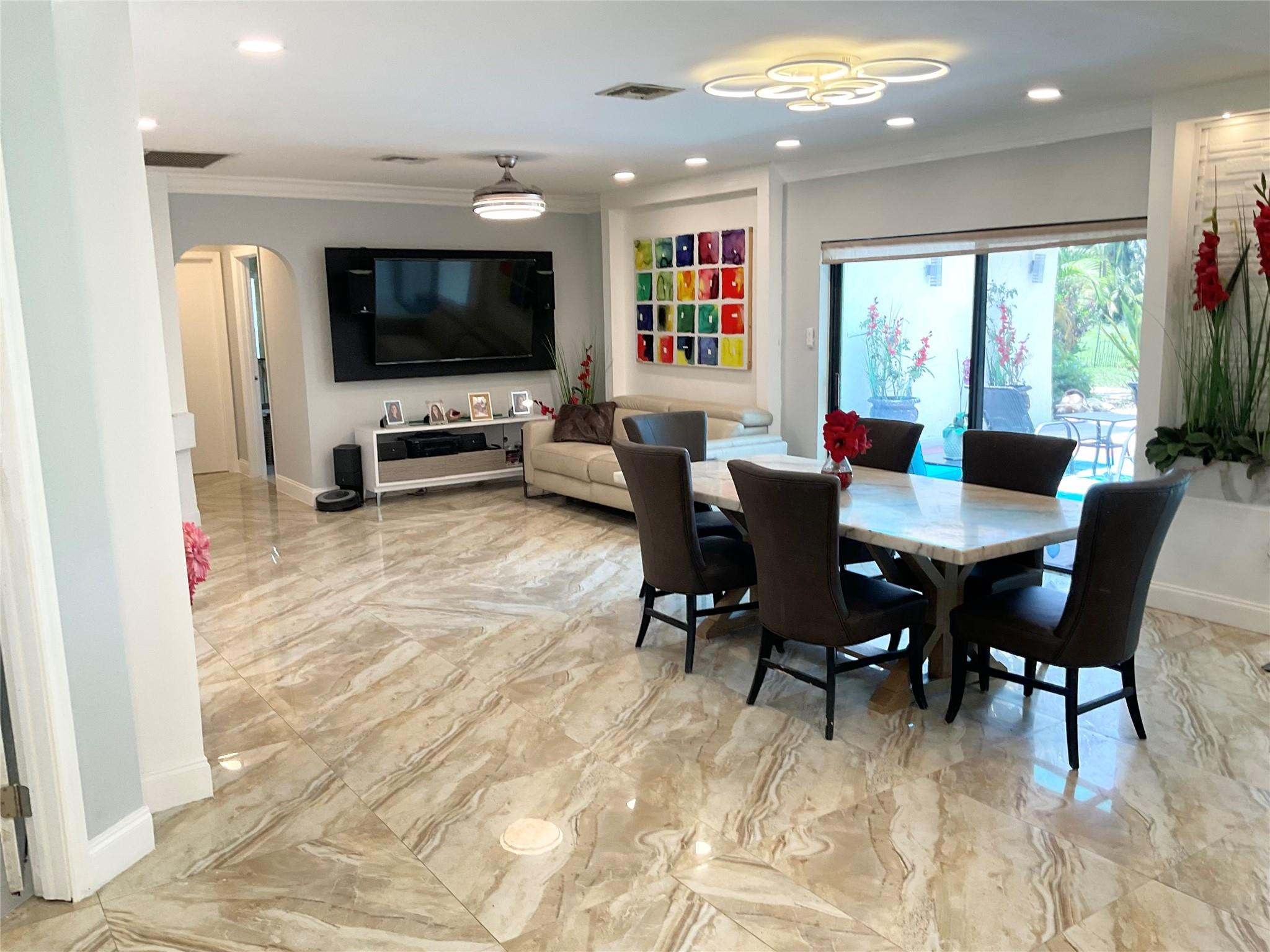 OAK WOOD - Residential