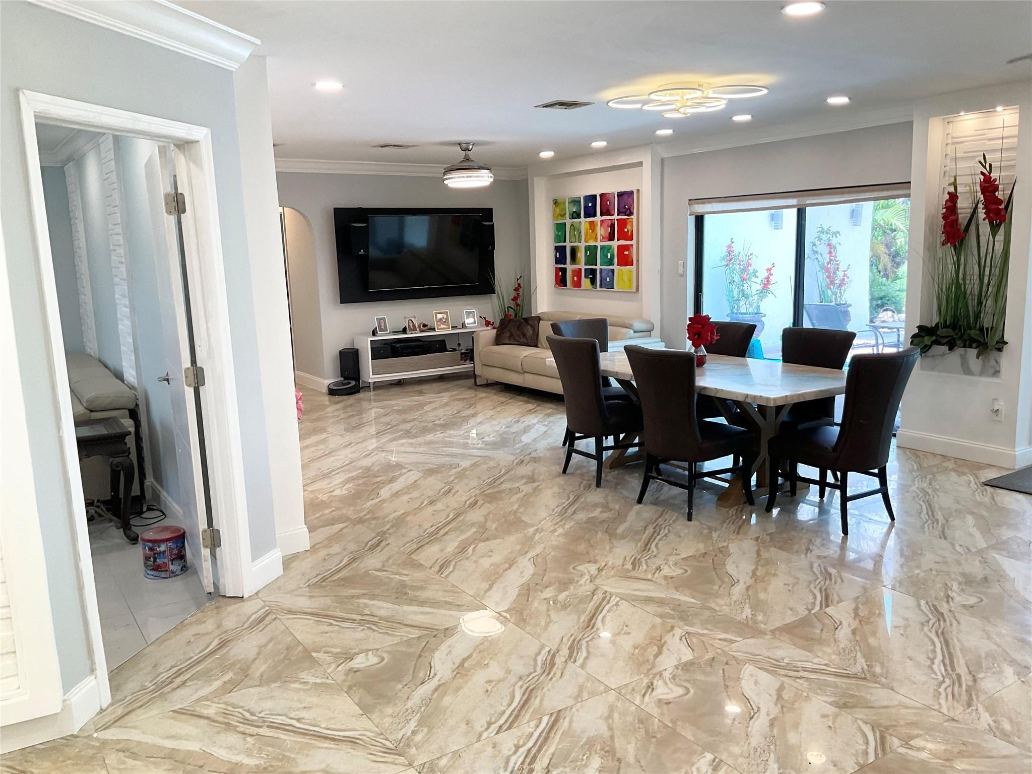 OAK WOOD - Residential