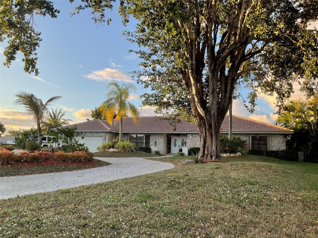 OAK WOOD - Residential