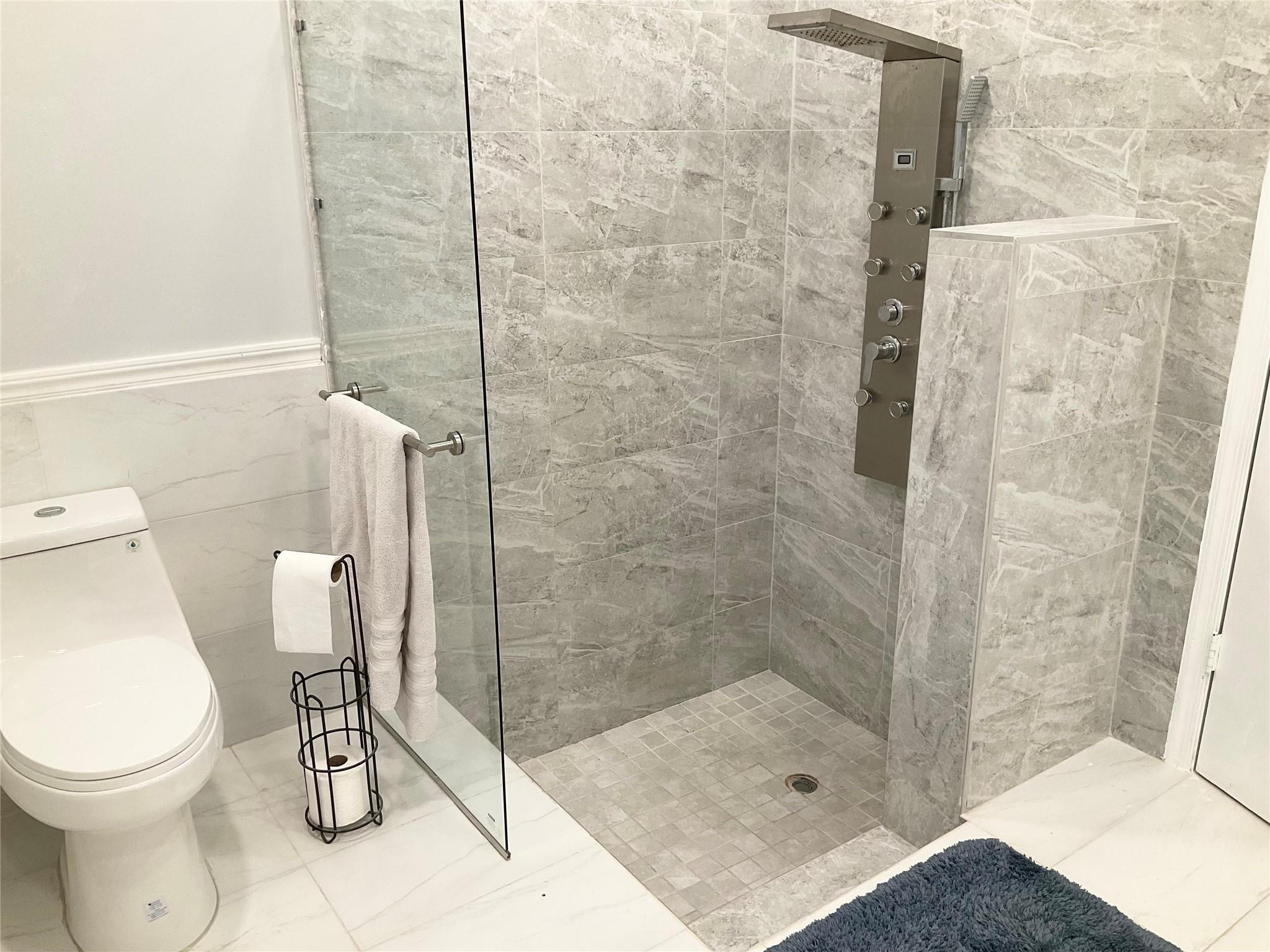 OAK WOOD - Residential