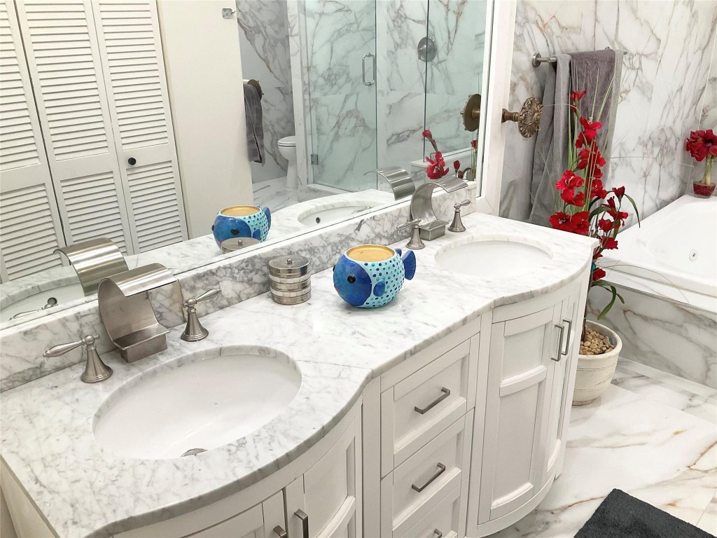 OAK WOOD - Residential