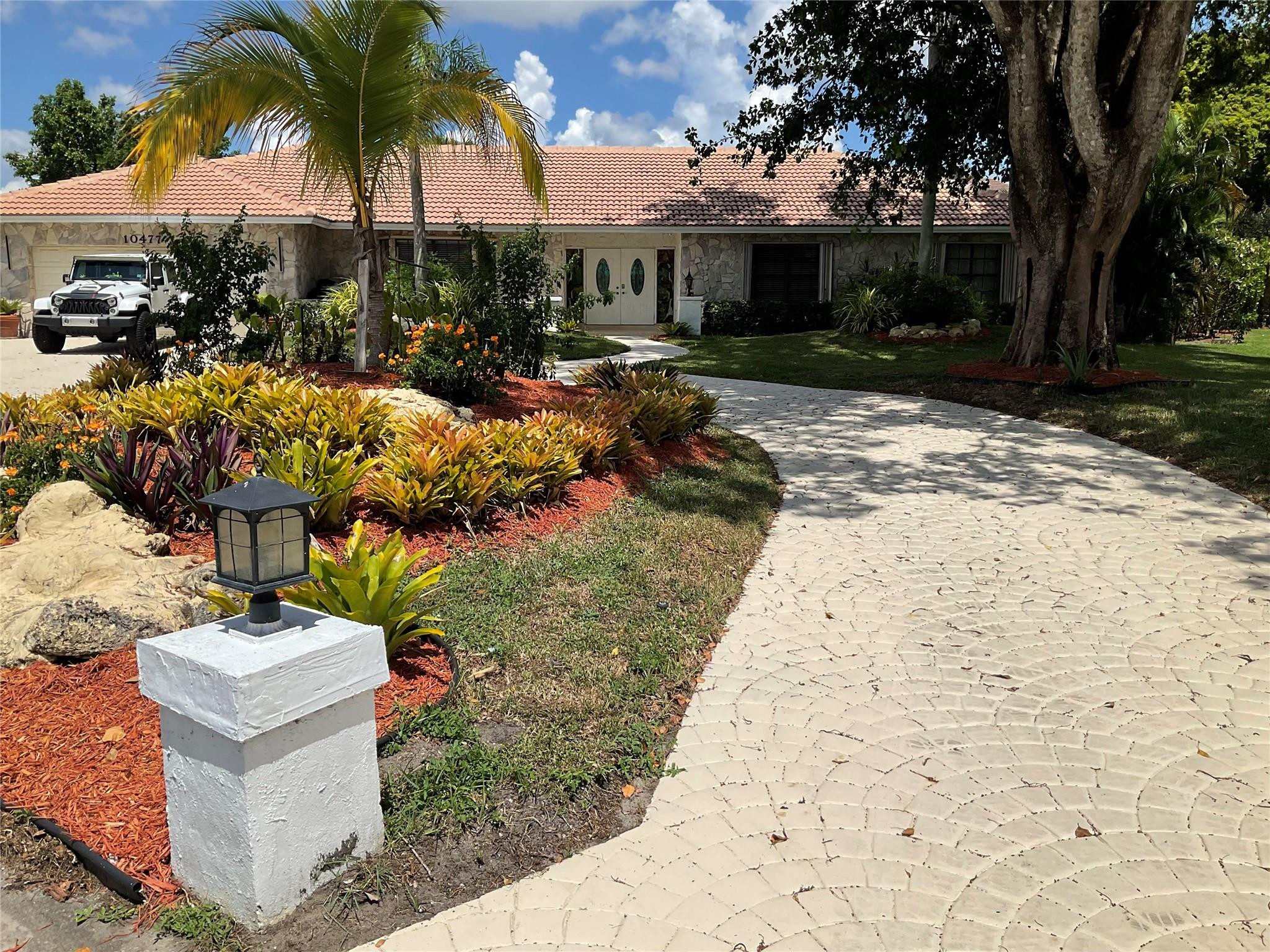 OAK WOOD - Residential