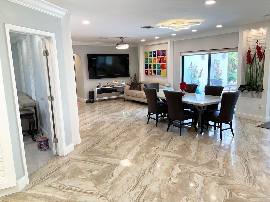 OAK WOOD - Residential