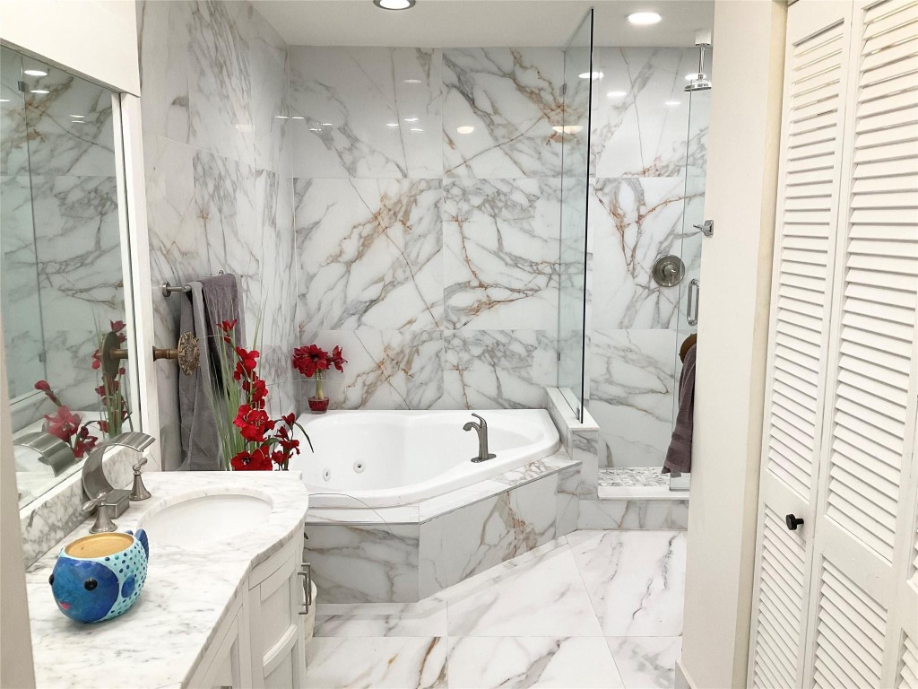 OAK WOOD - Residential