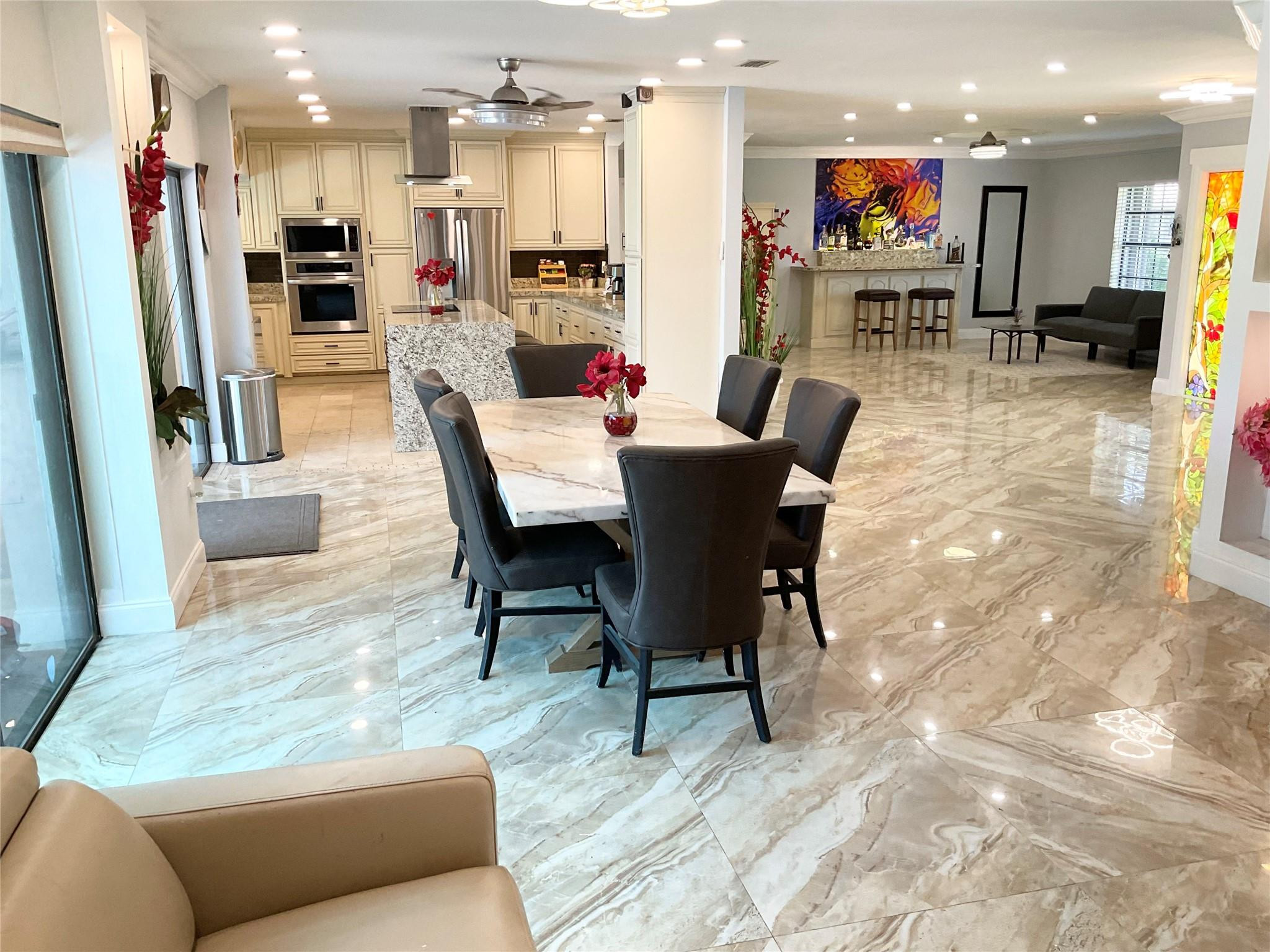 OAK WOOD - Residential