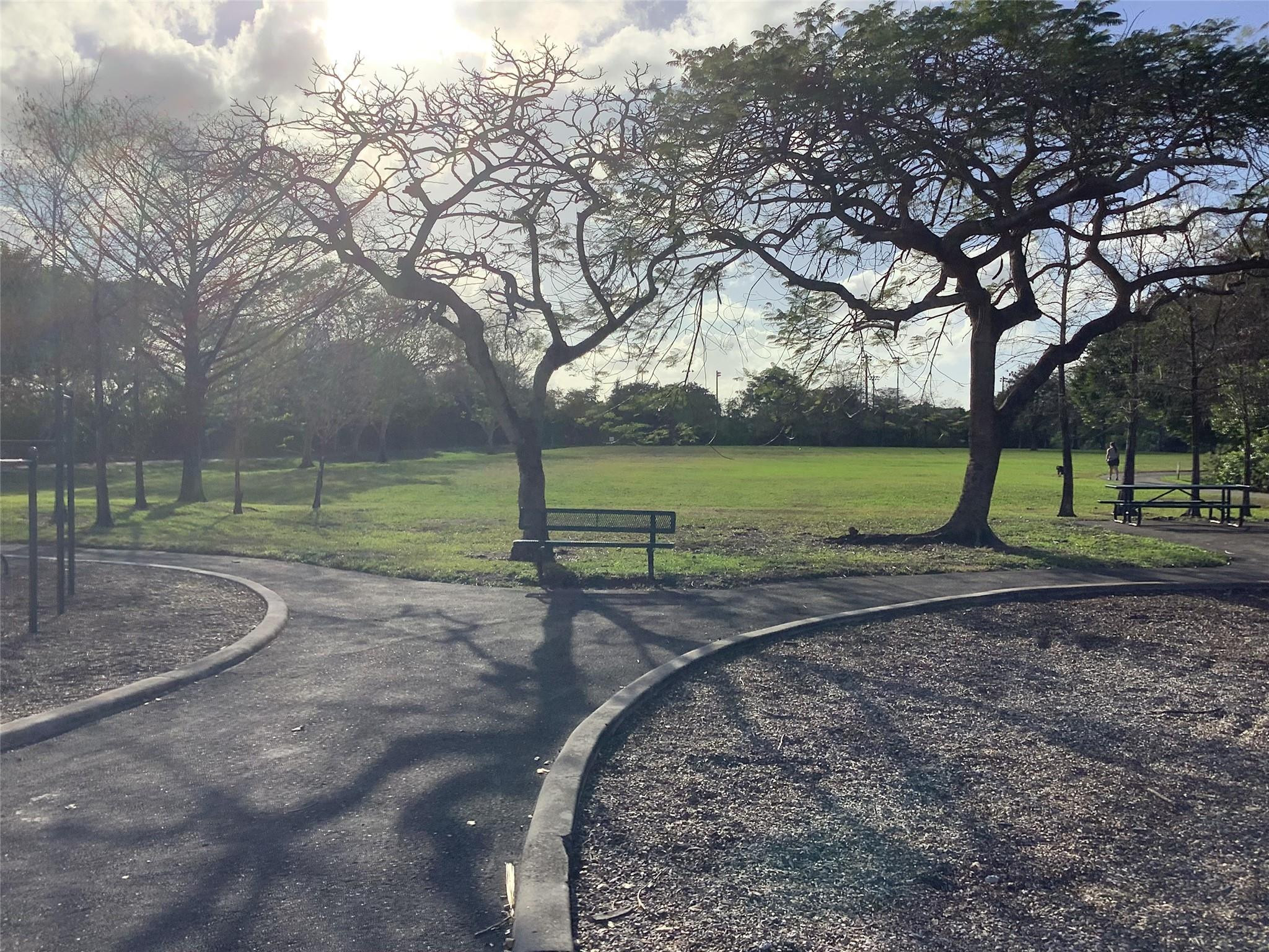 OAK WOOD - Residential