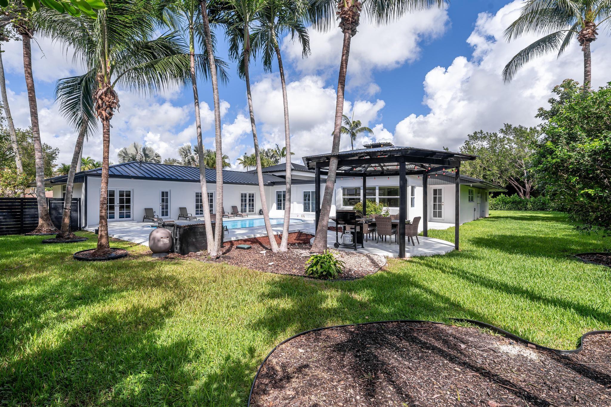 ALAN GROVE ESTATES FIRST - Residential