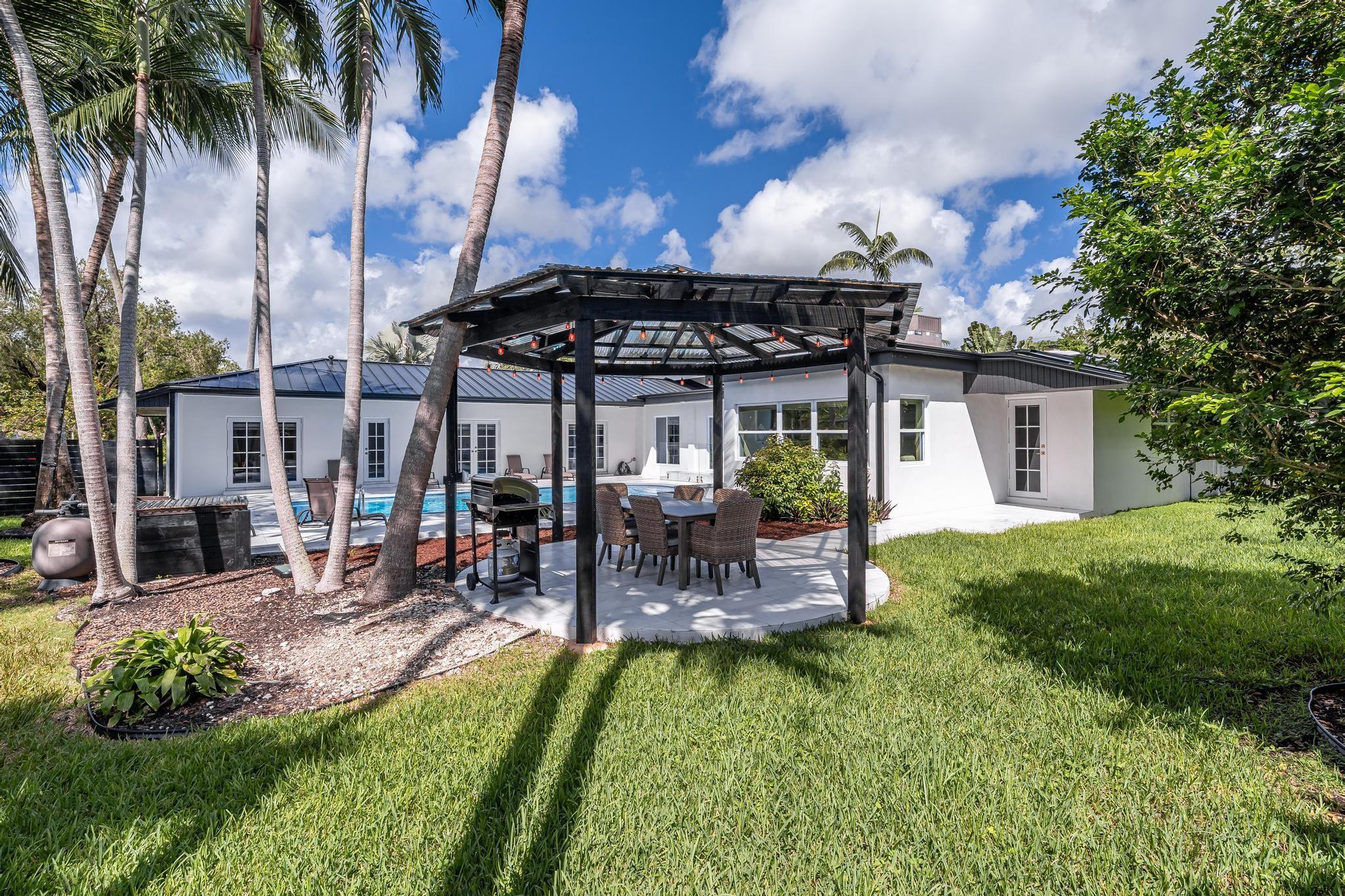 ALAN GROVE ESTATES FIRST - Residential