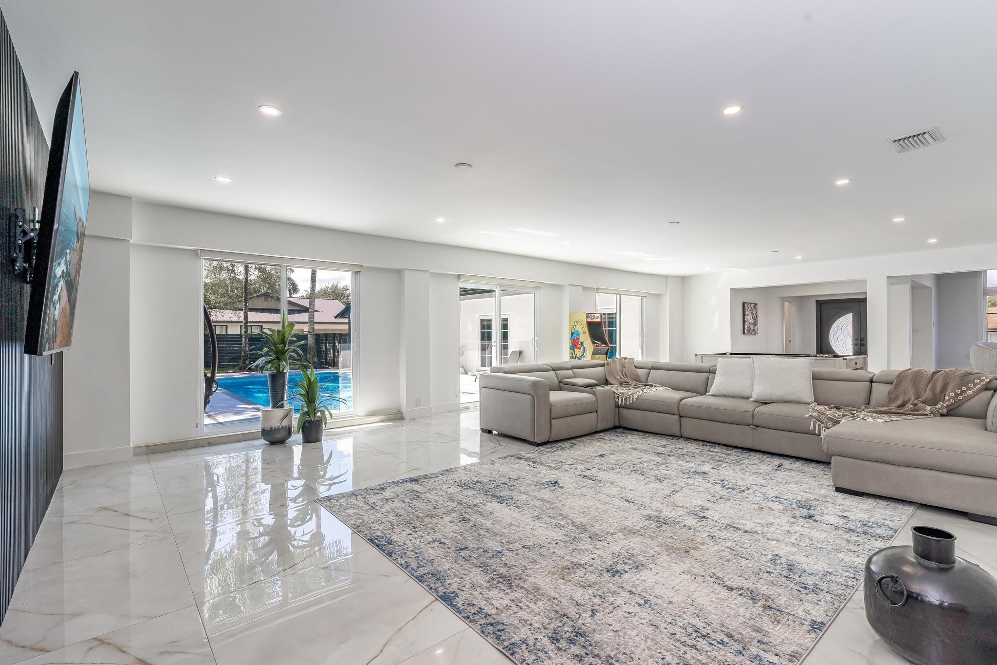 ALAN GROVE ESTATES FIRST - Residential