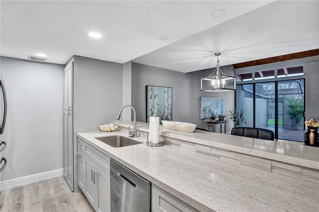 Villas West - Residential